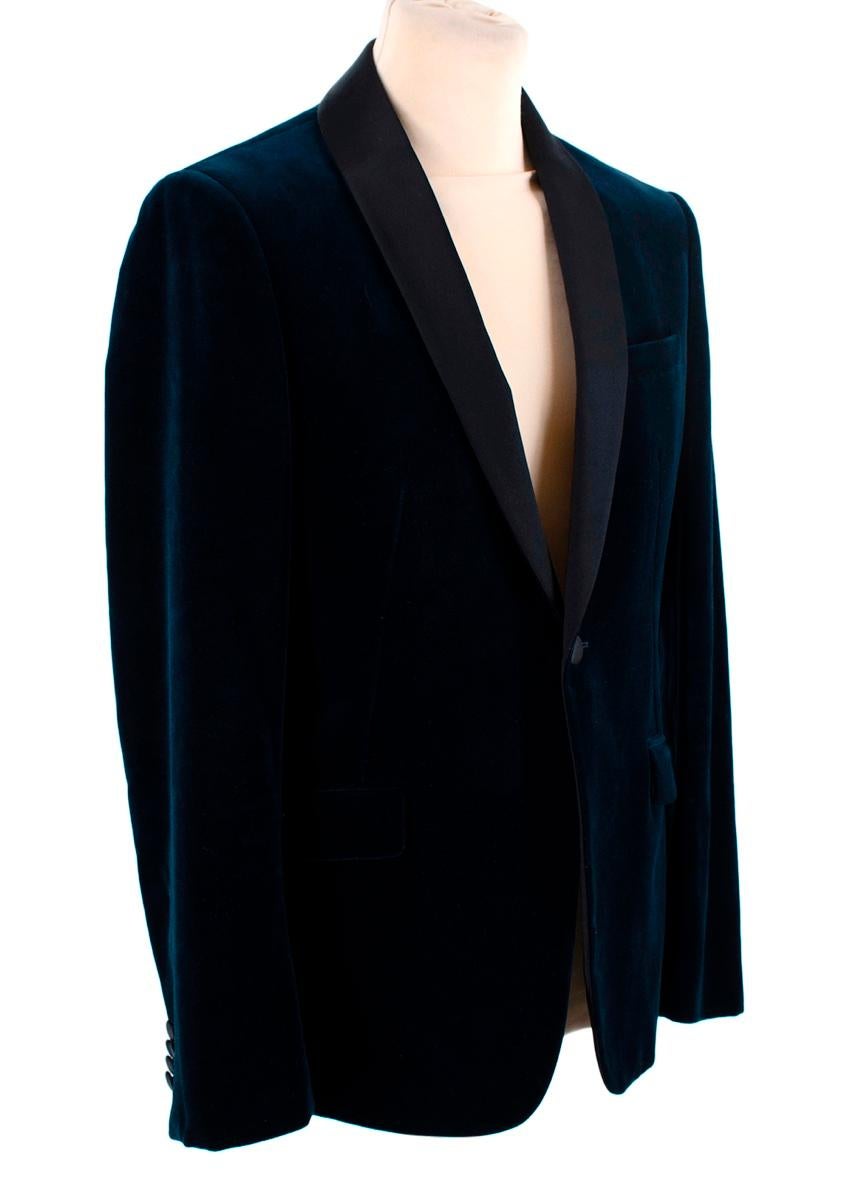  Z Zenga Navy Velvet Black Satin Lapel Dinner Jacket
 

 - Classic slim fit dinner jacket crafted from blue velvet, with contrasting black satin reveres and single button closure
 - Barchetta pocket at chest, flap hip pockets
 - Prepped sleeves
 -