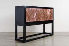 Za Xian 3-türiges Kabinett auf Ständer:: Antik-Kupfer von Robert Kuo:: limitierte Auflage