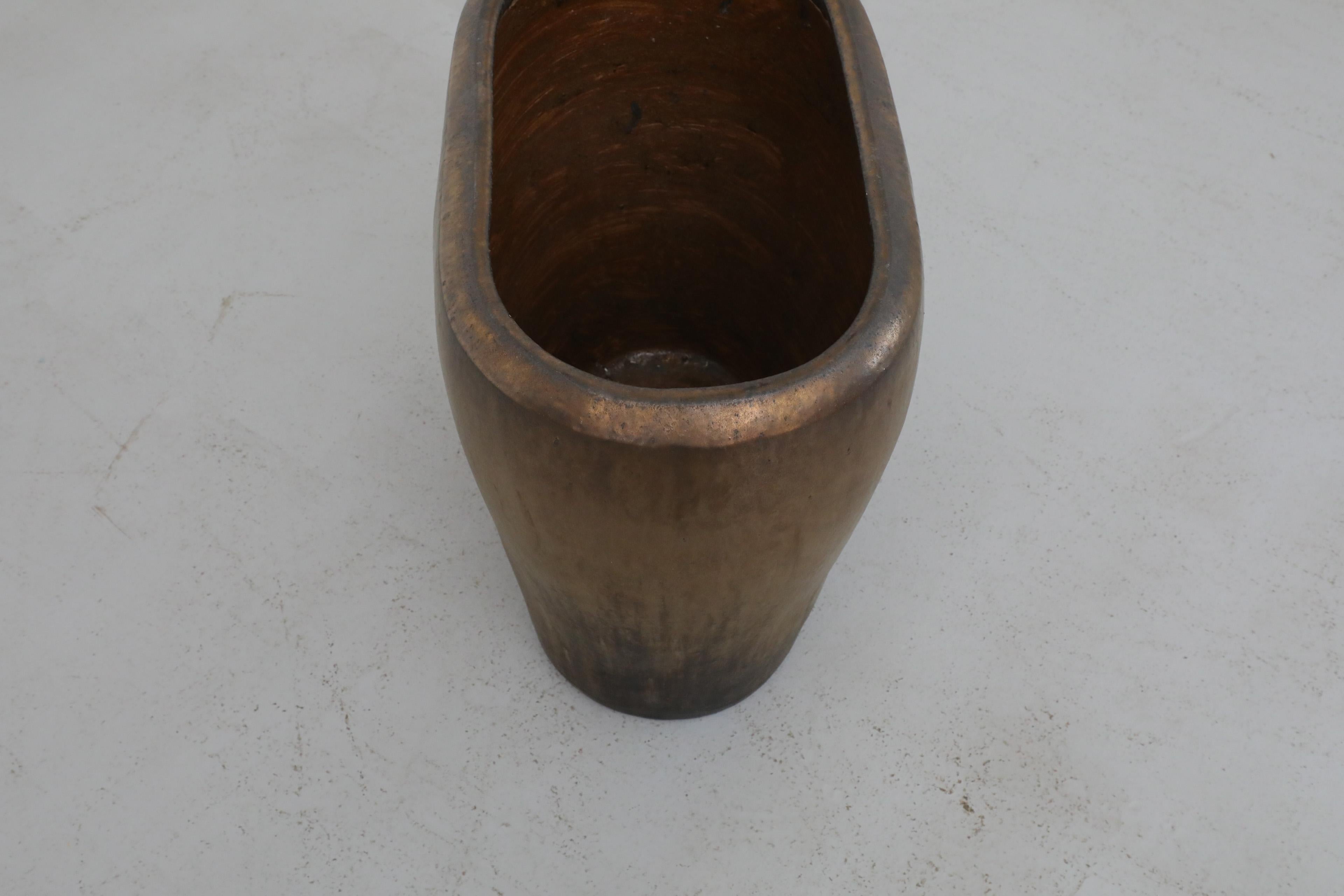 Extra large jardinière de sol en céramique émaillée bronze attribuée à Zaalberg en vente 6