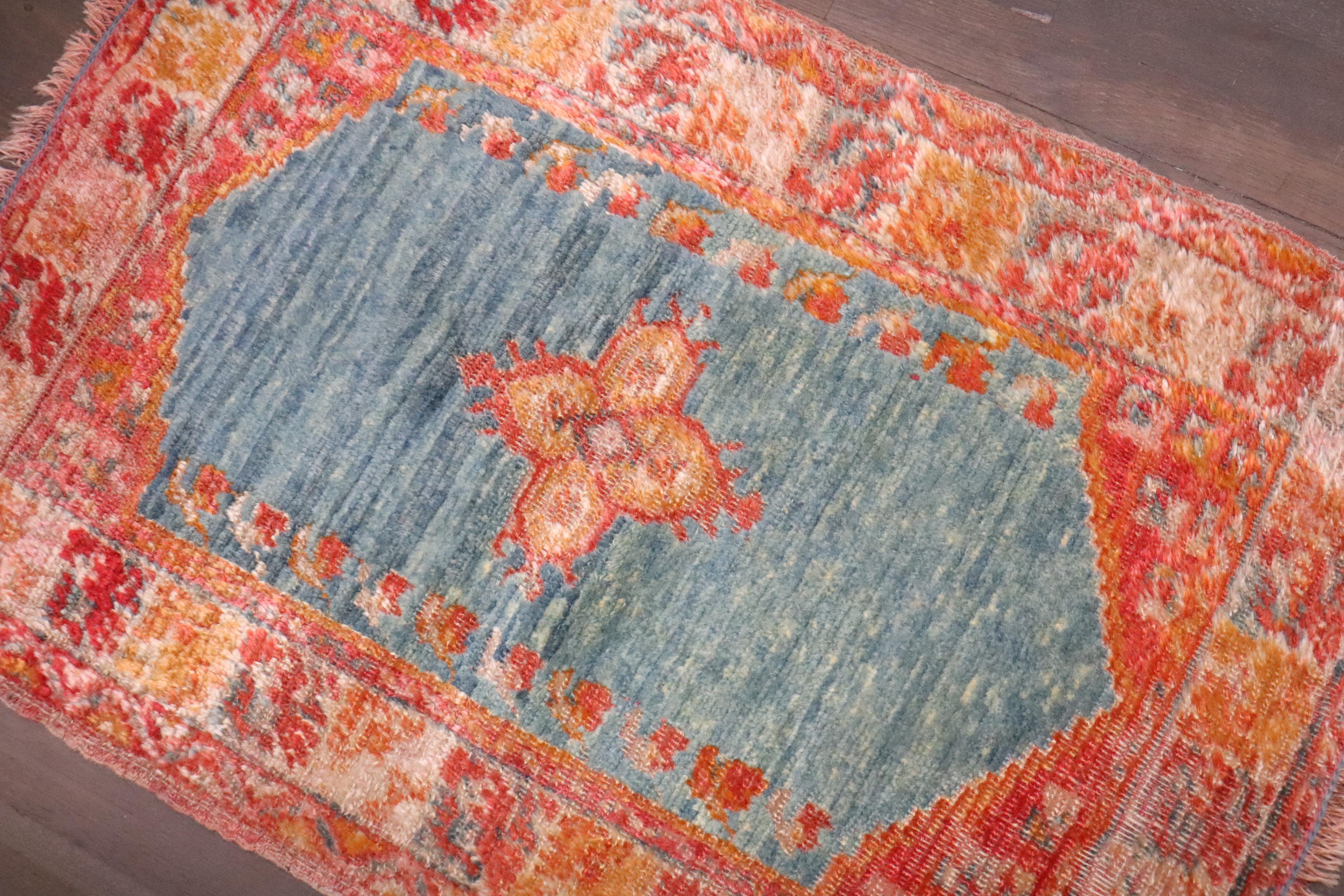 Turkish Zabihi Collection 19th Century Angora Wool Antique Oushak Small Throw Rug For Sale