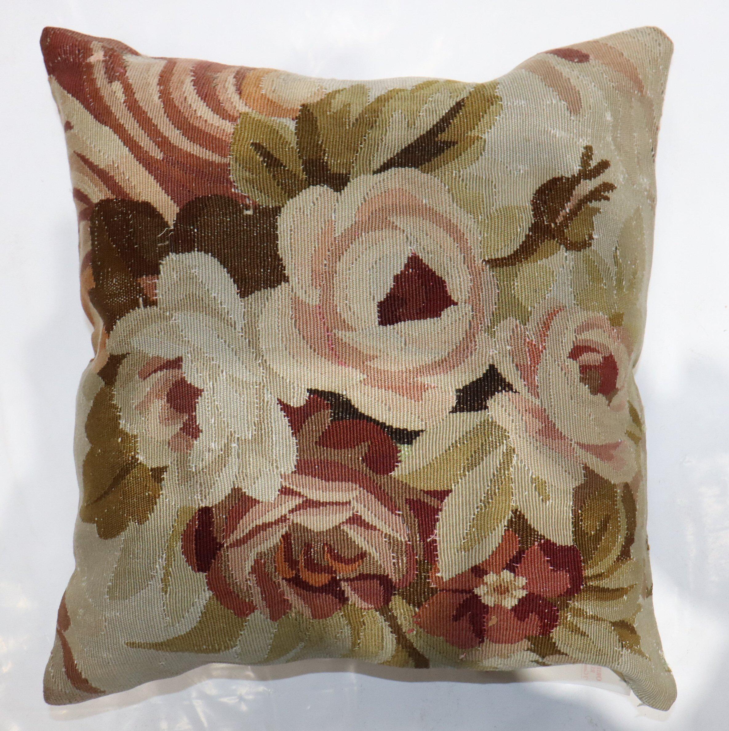 Authentic stand-alone pillow made from a 19th century French Aubusson rug

Measures: 18