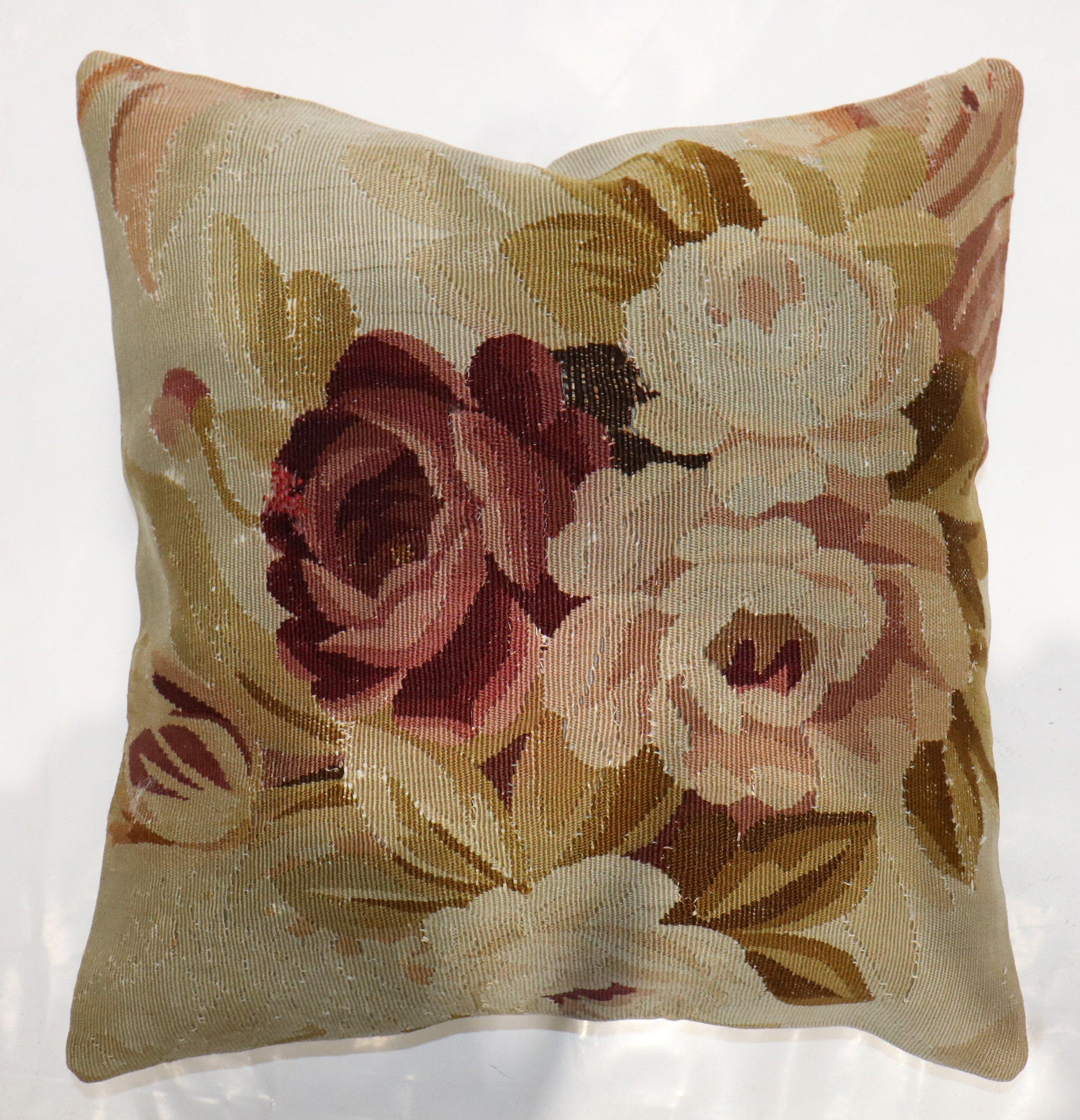 Authentic stand-alone pillow made from a 19th century French Aubusson rug

Measures: 18