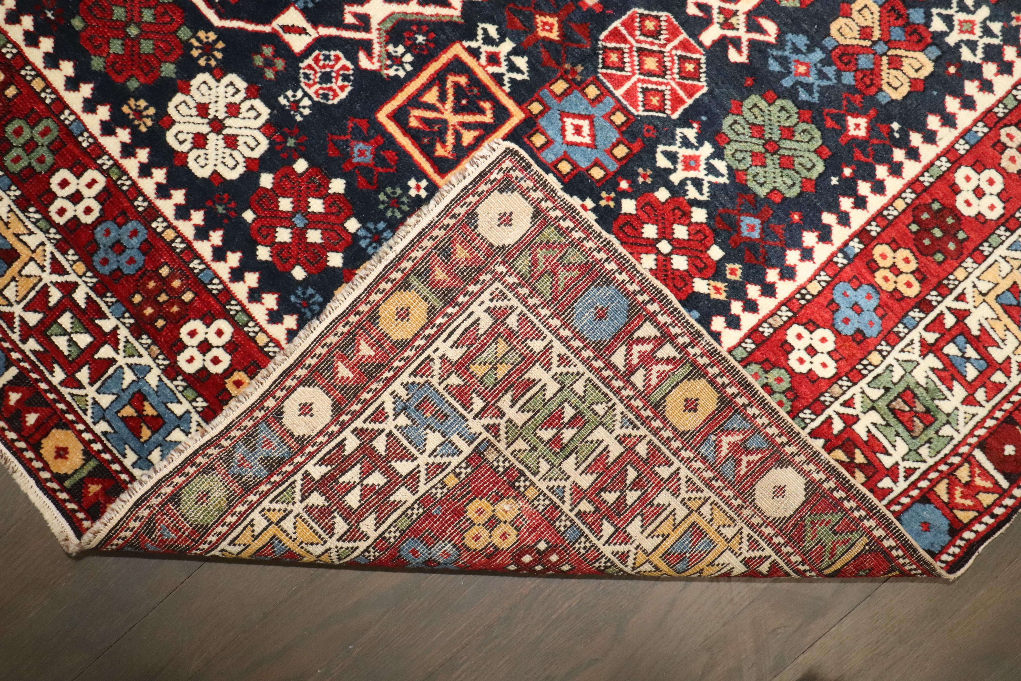 Zabihi Collection 19th Century Antique Shirvan Rug (Kasachisch) im Angebot