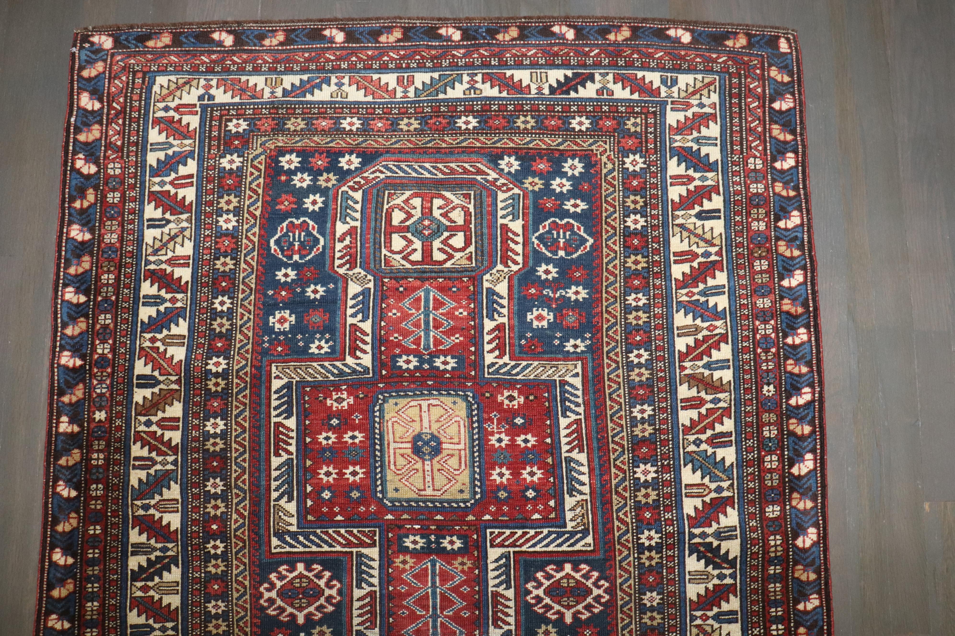 Colección Zabihi Alfombra Shirvan Antigua del Siglo XIX siglo XIX en venta