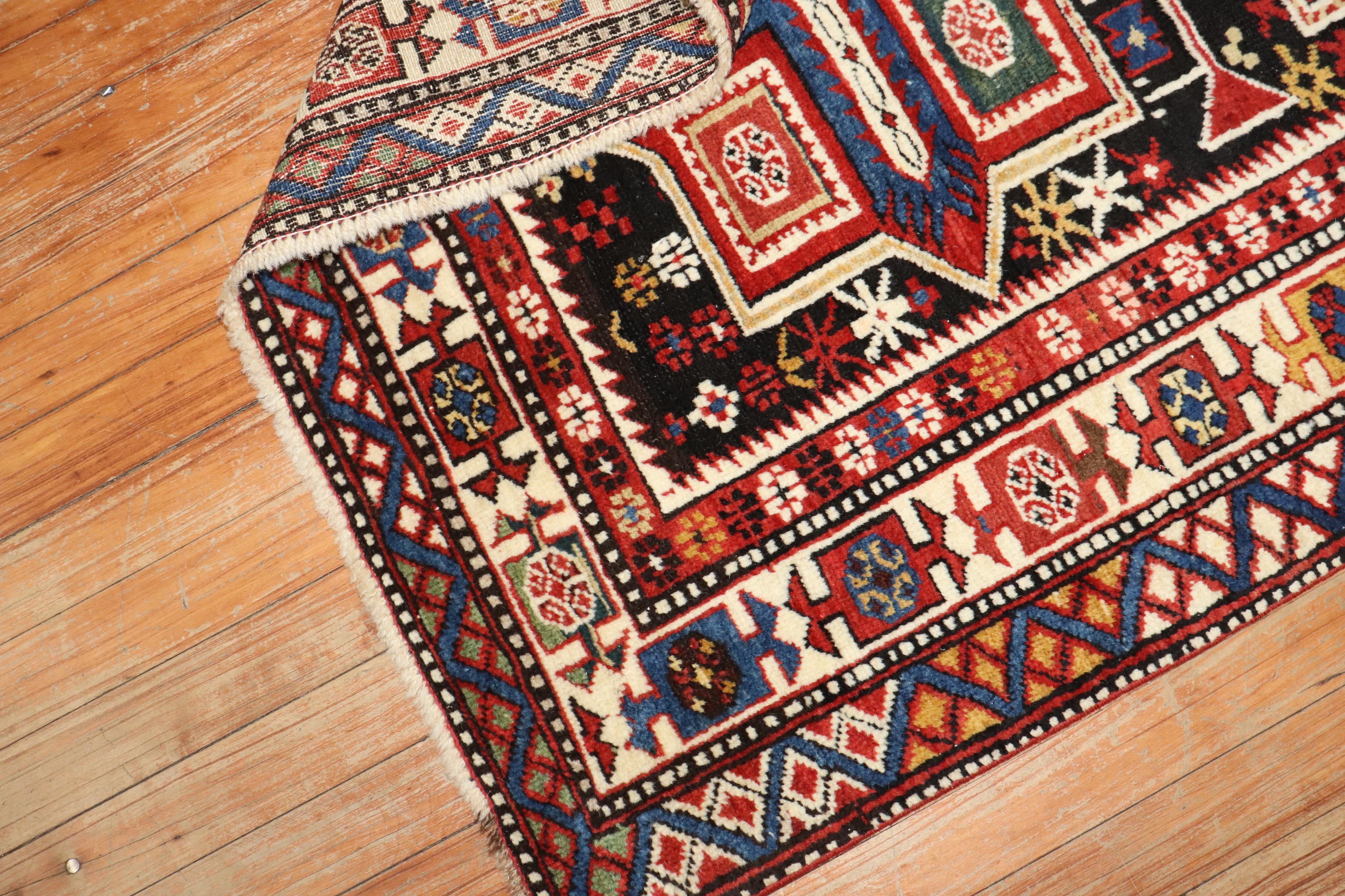 Laine Collection Zabihi, tapis ancien de Shirvan du 19e siècle en vente