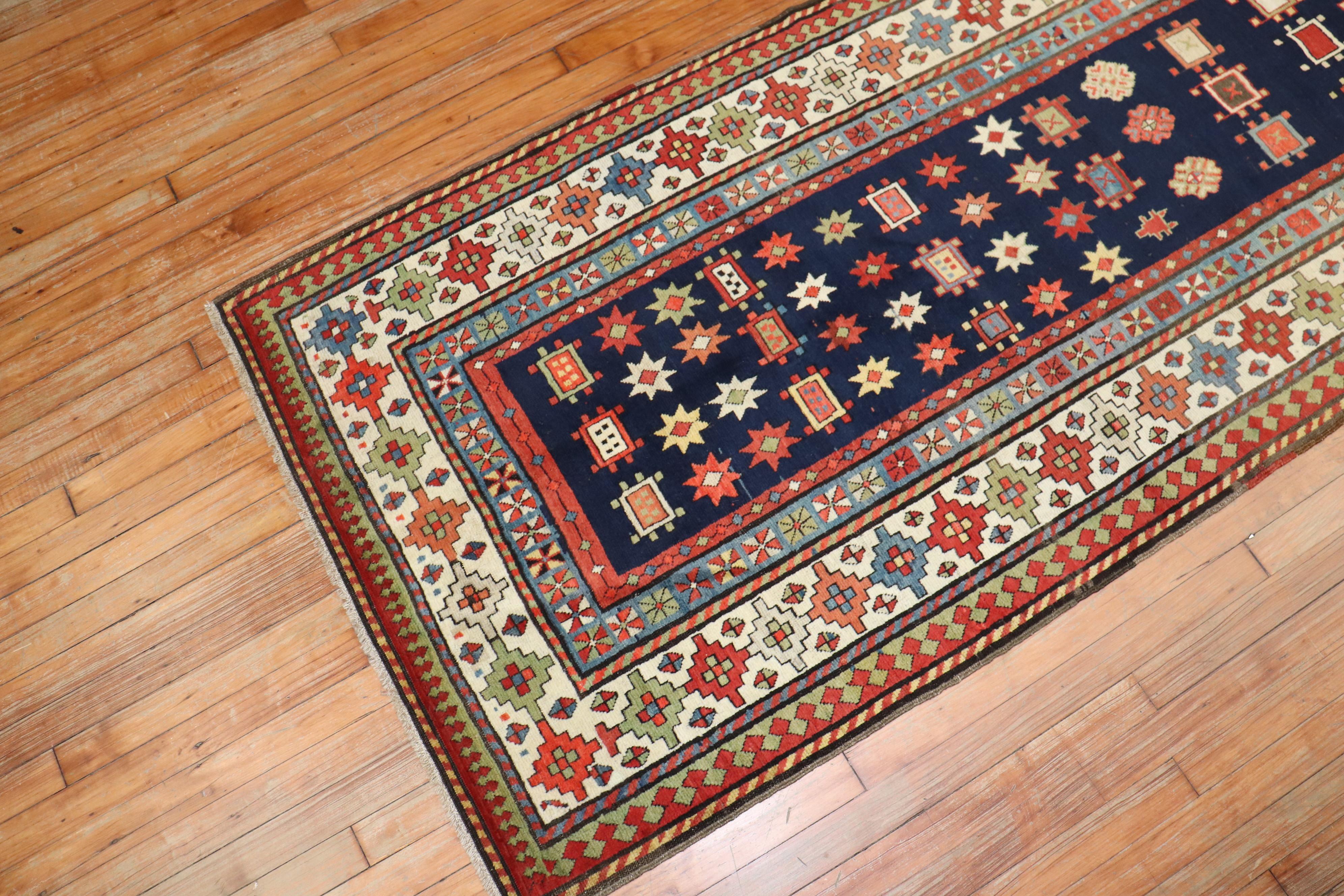 Tapis de couloir talish ancien de la collection Zabihi du 19ème siècle en vente 4