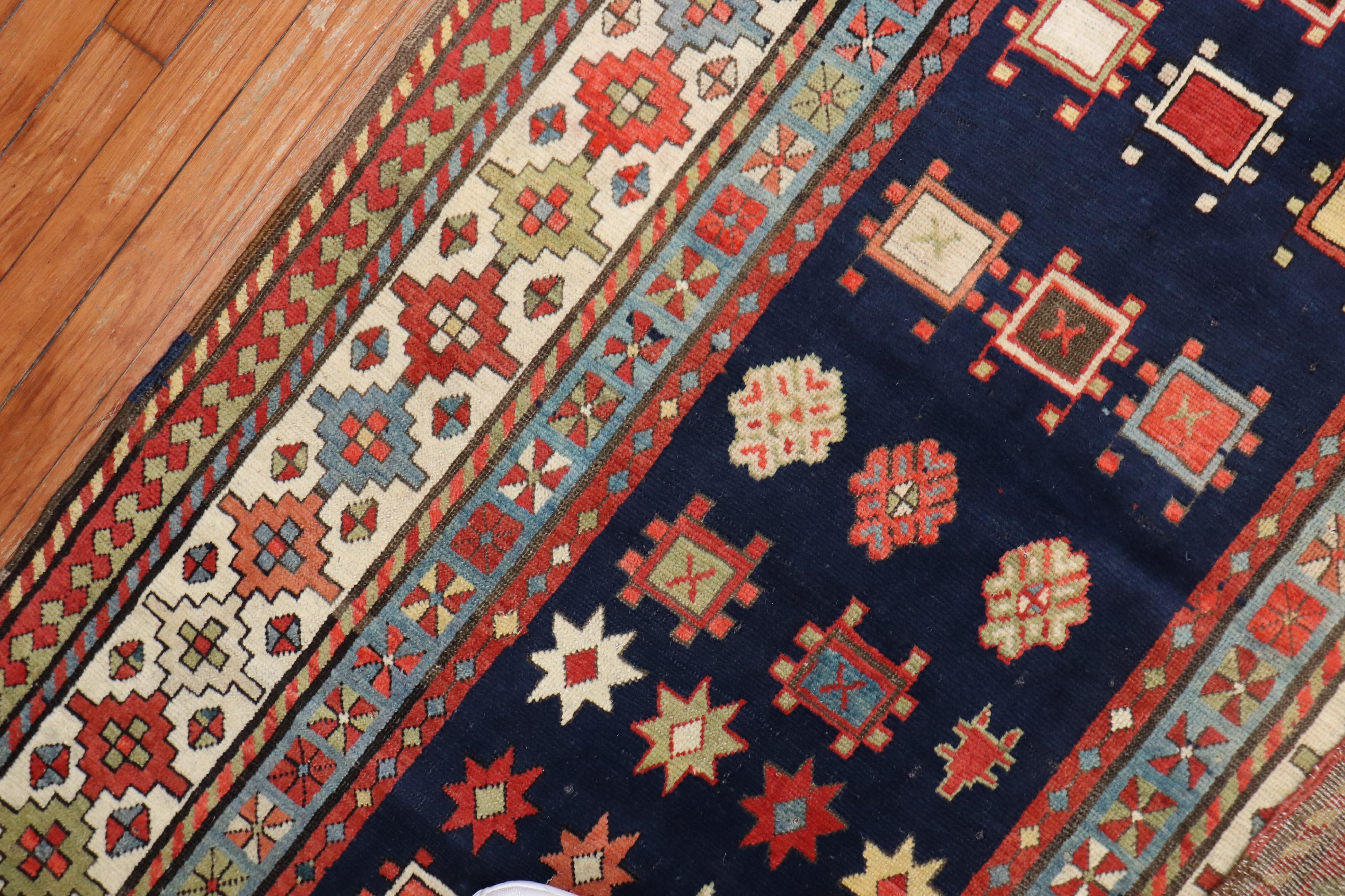 un chemin de table tribal Talish vers 1880

Détails
rug no.	j1971
taille	3' 4