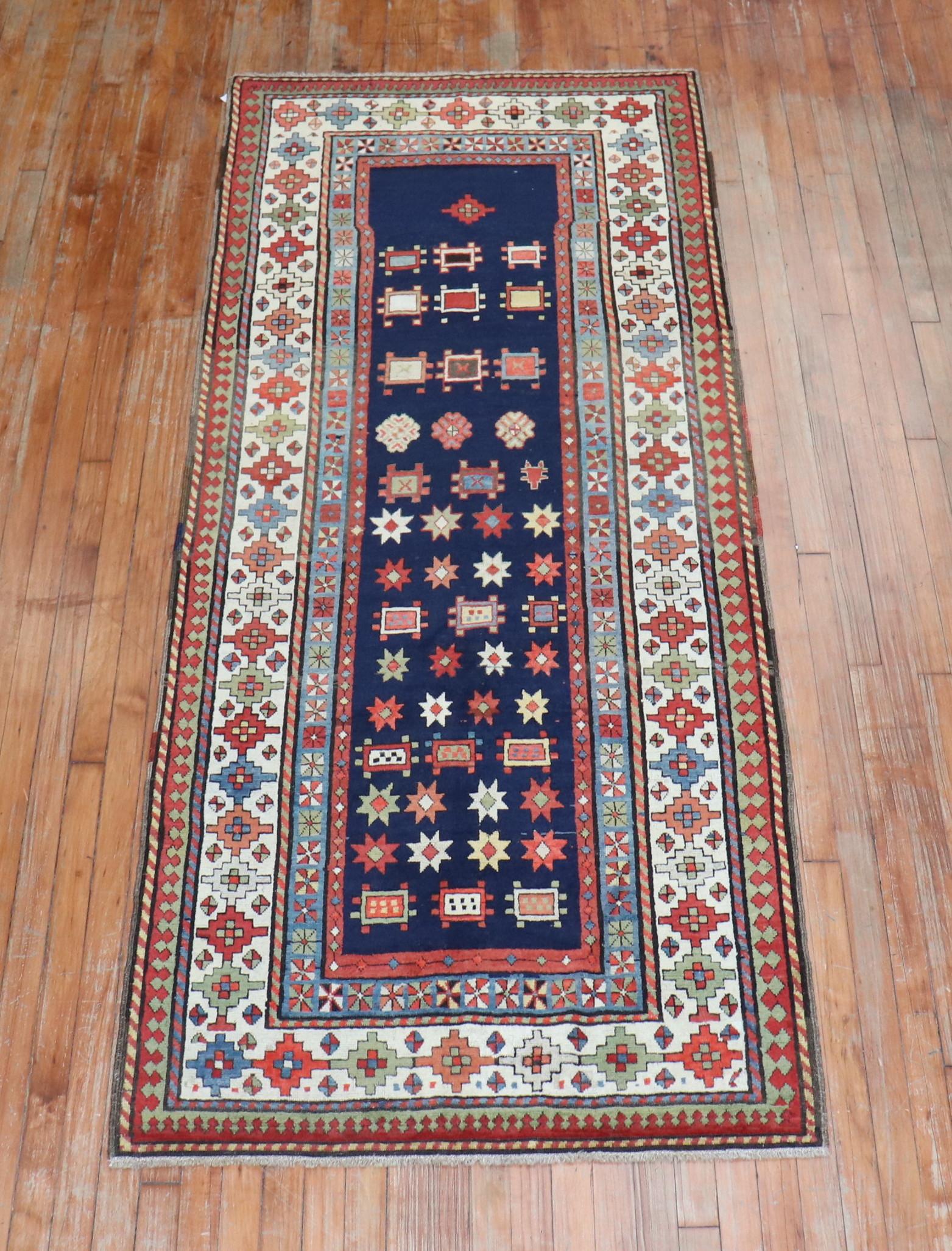 Tissé à la main Tapis de couloir talish ancien de la collection Zabihi du 19ème siècle en vente