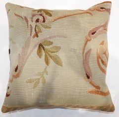 Cuscino Aubusson francese antico in avorio del 19° secolo Collection'S