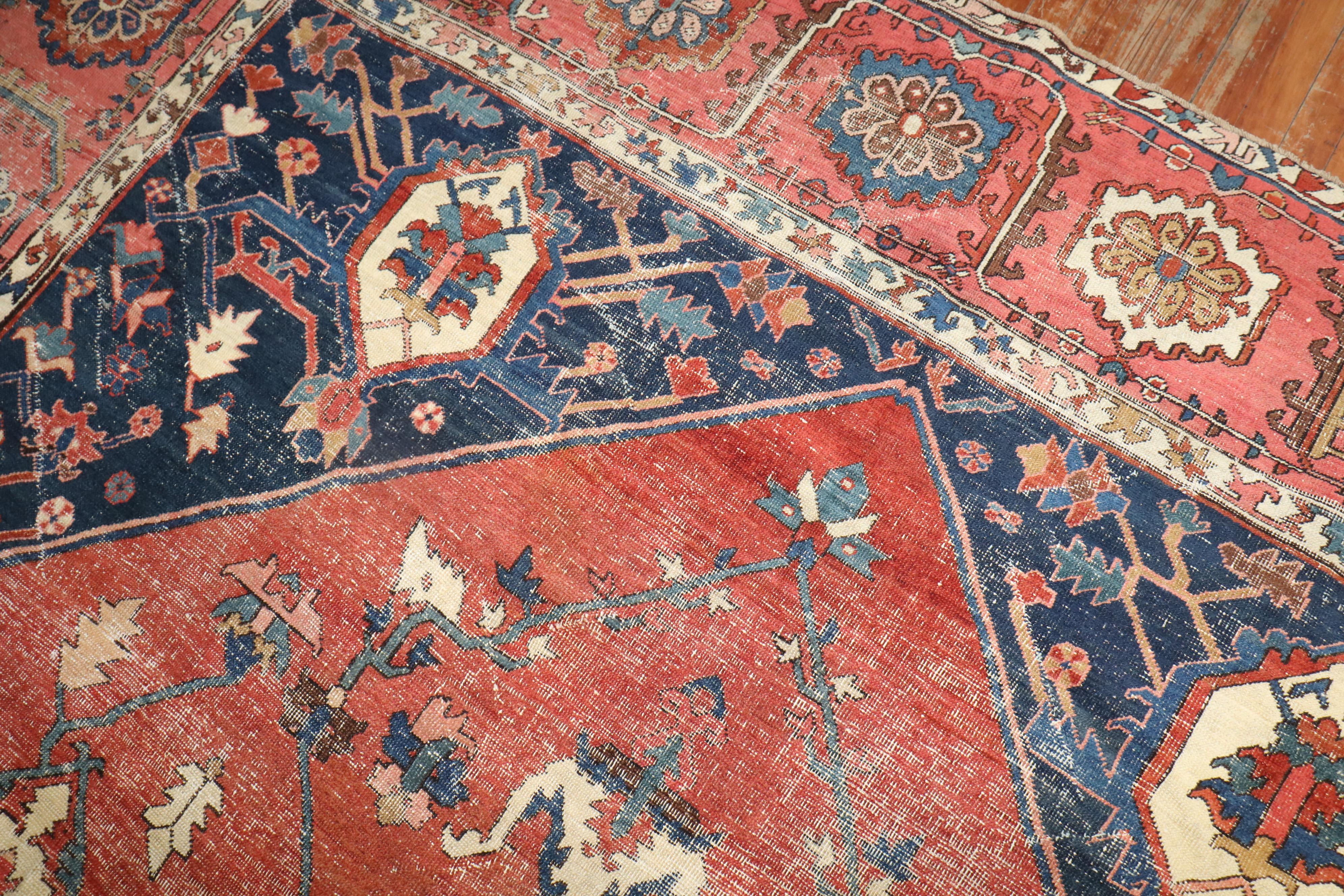 Persischer Heriz-Serapi-Teppich der Zabihi-Kollektion des 19. Jahrhunderts im Zustand „Relativ gut“ im Angebot in New York, NY