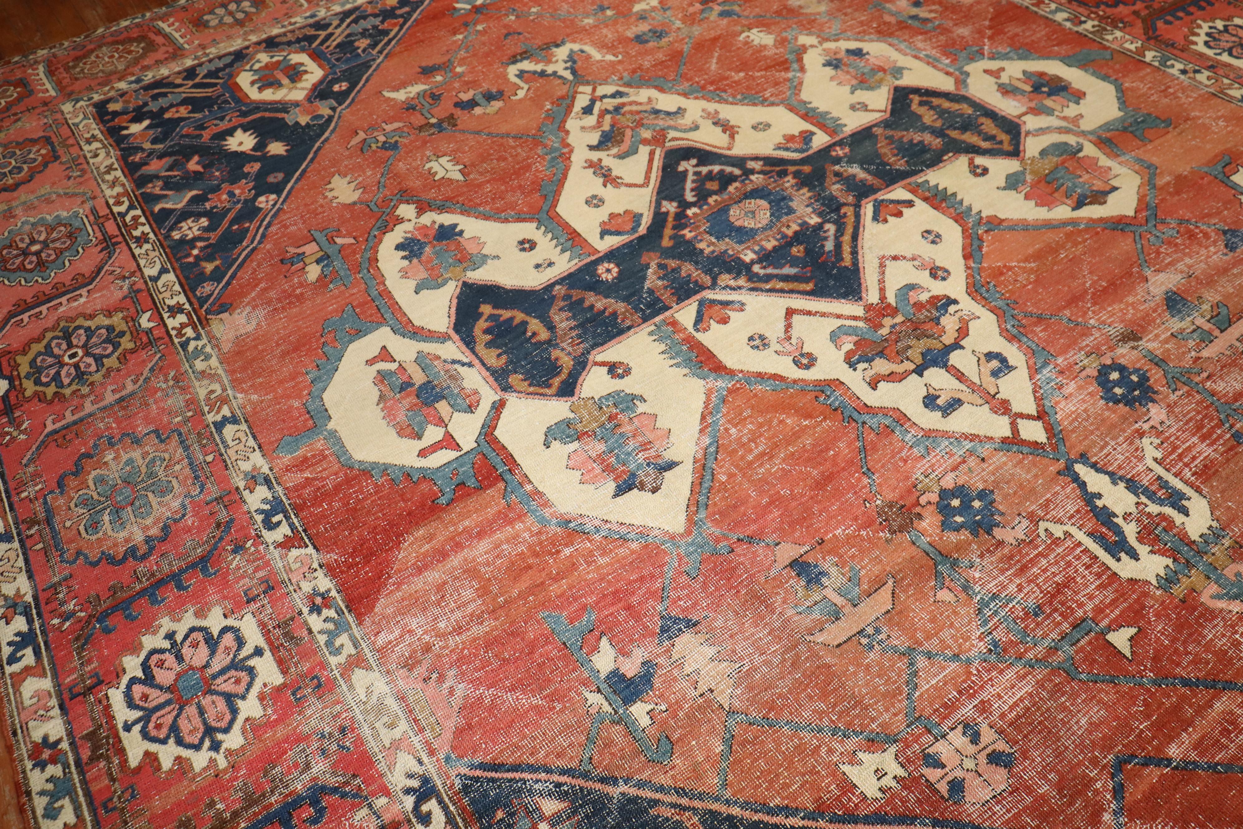 Persischer Heriz-Serapi-Teppich der Zabihi-Kollektion des 19. Jahrhunderts im Angebot 1