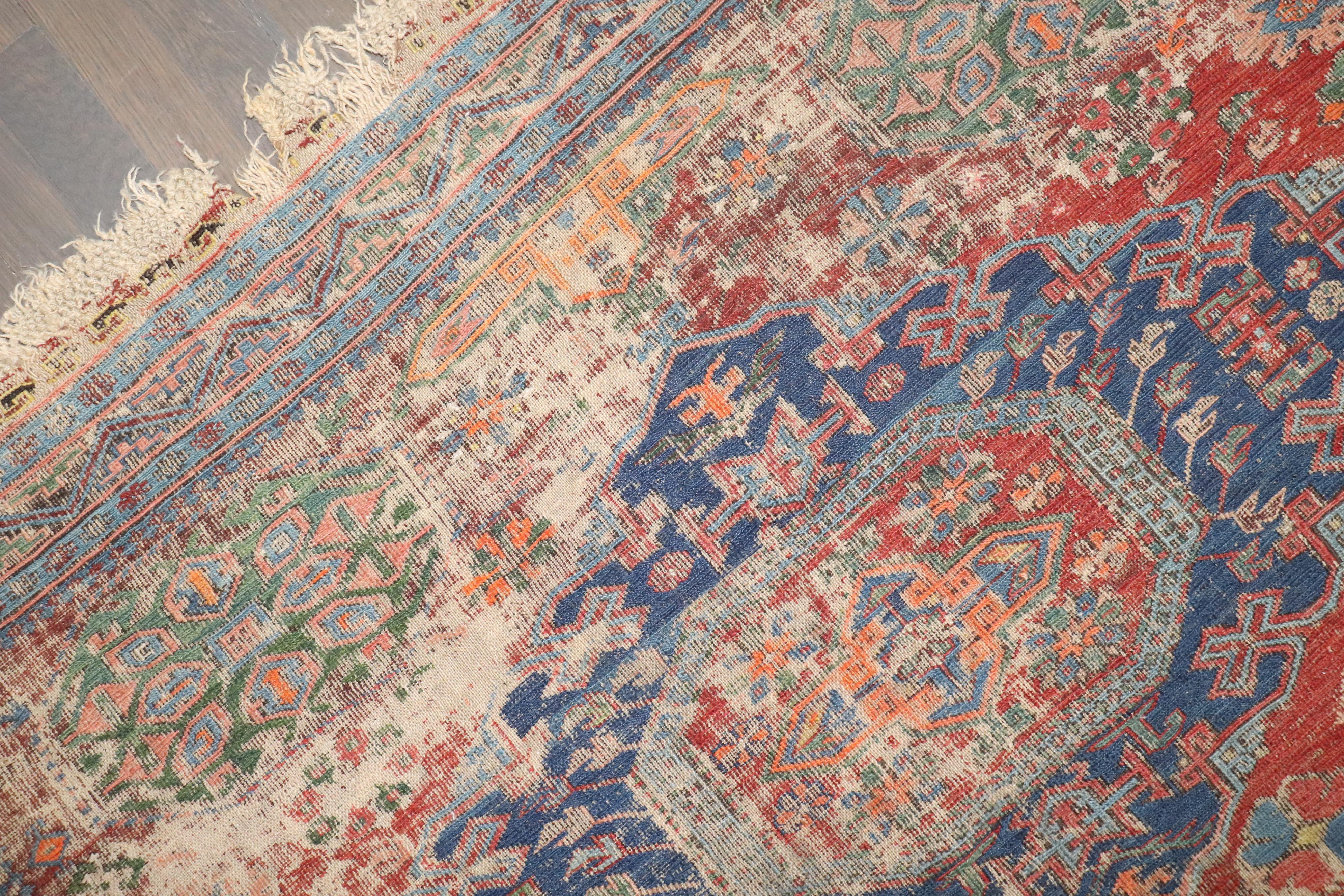 XIXe siècle Collection Zabihi du 19ème siècle porté Soumac caucasien ancien tissé à plat en vente