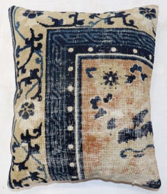 Cuscino tappeto cinese usurato del 19° secolo Collection'S