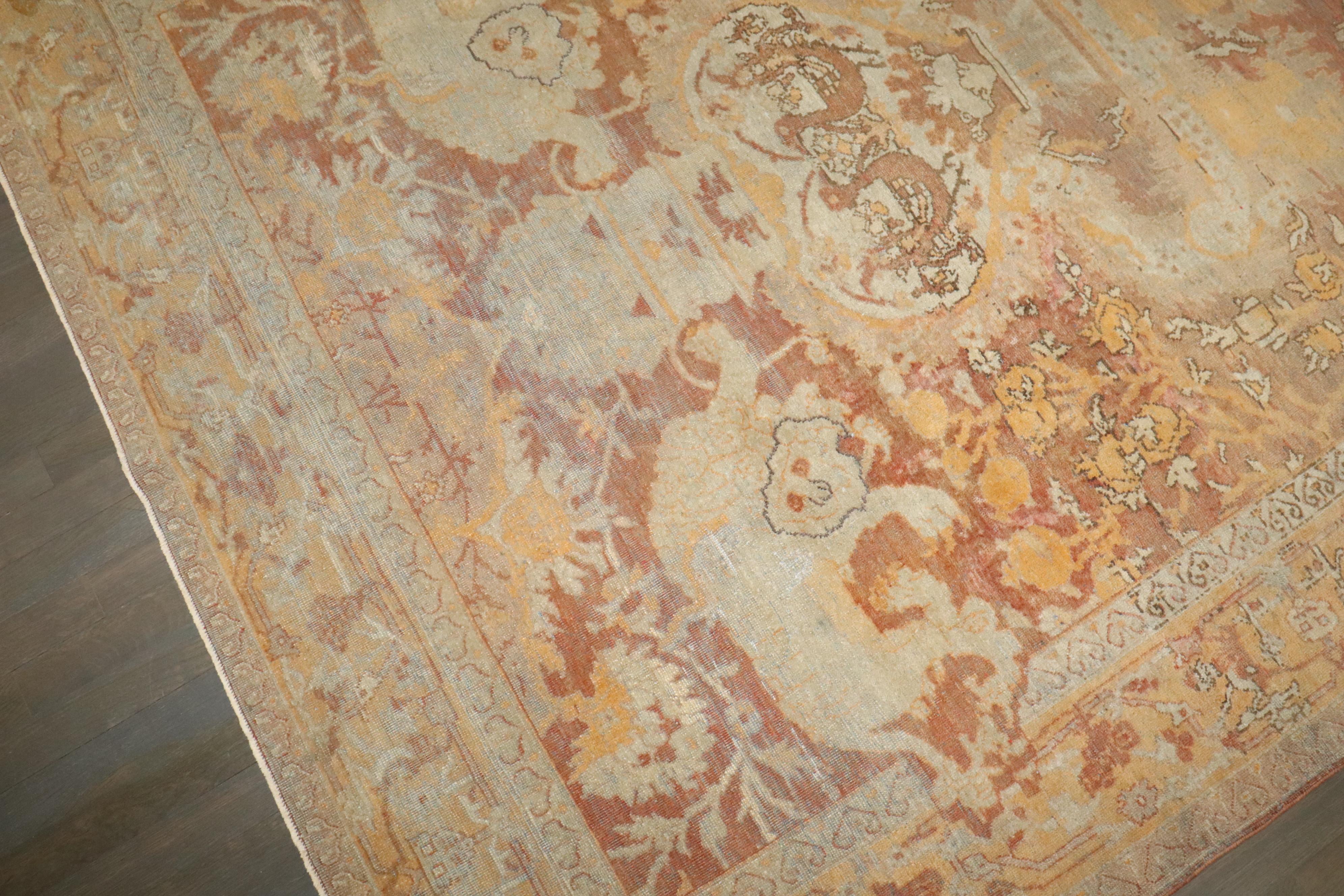 Antiker quadratischer Agra-Teppich der Zabihi-Kollektion mit malerischem Tier aus dem 19. Jahrhundert im Angebot 2