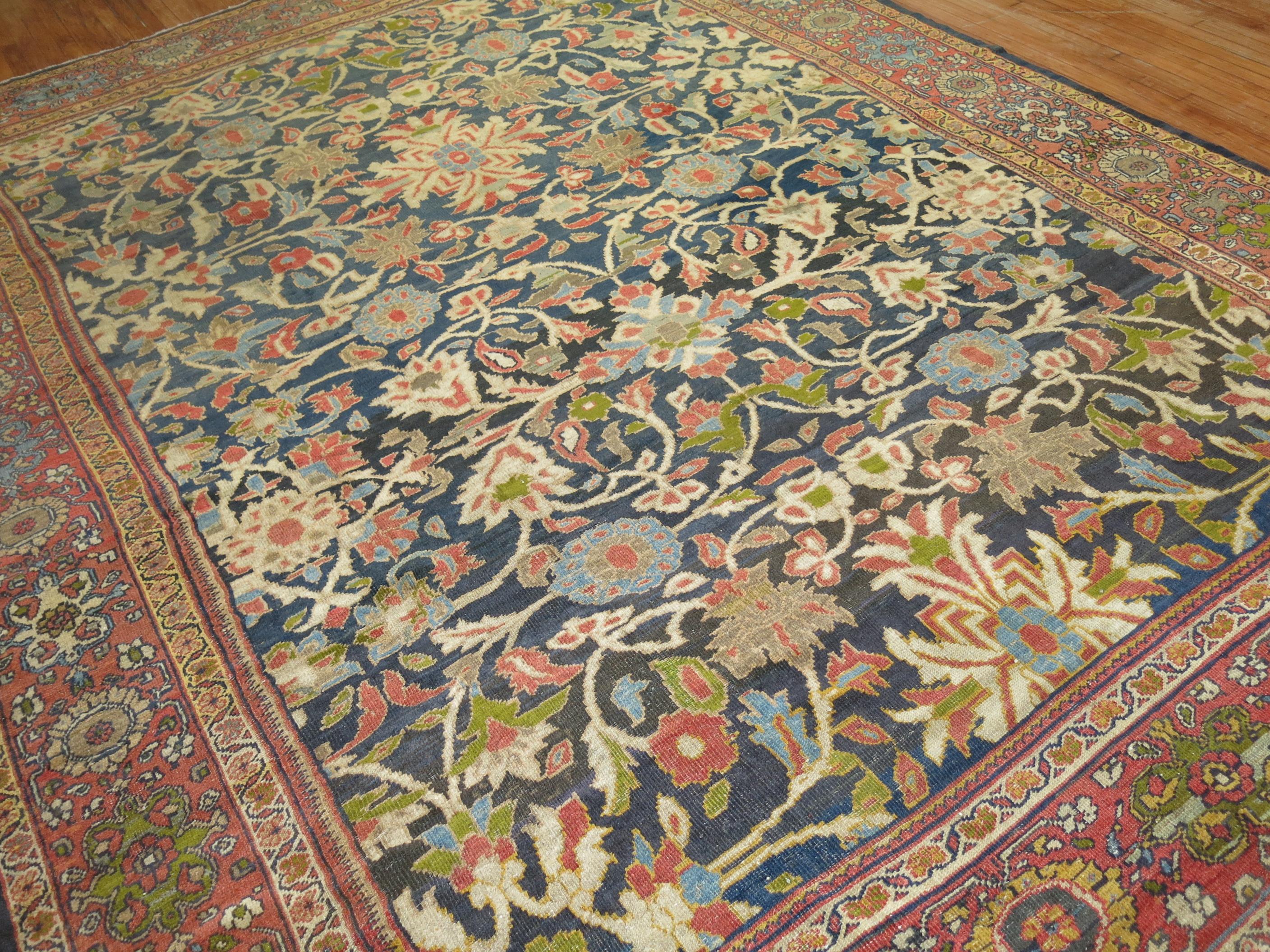 Zabihi Collection 20th Century Sultanabad Carpet Attributed to Ziegler and Co For Sale 7