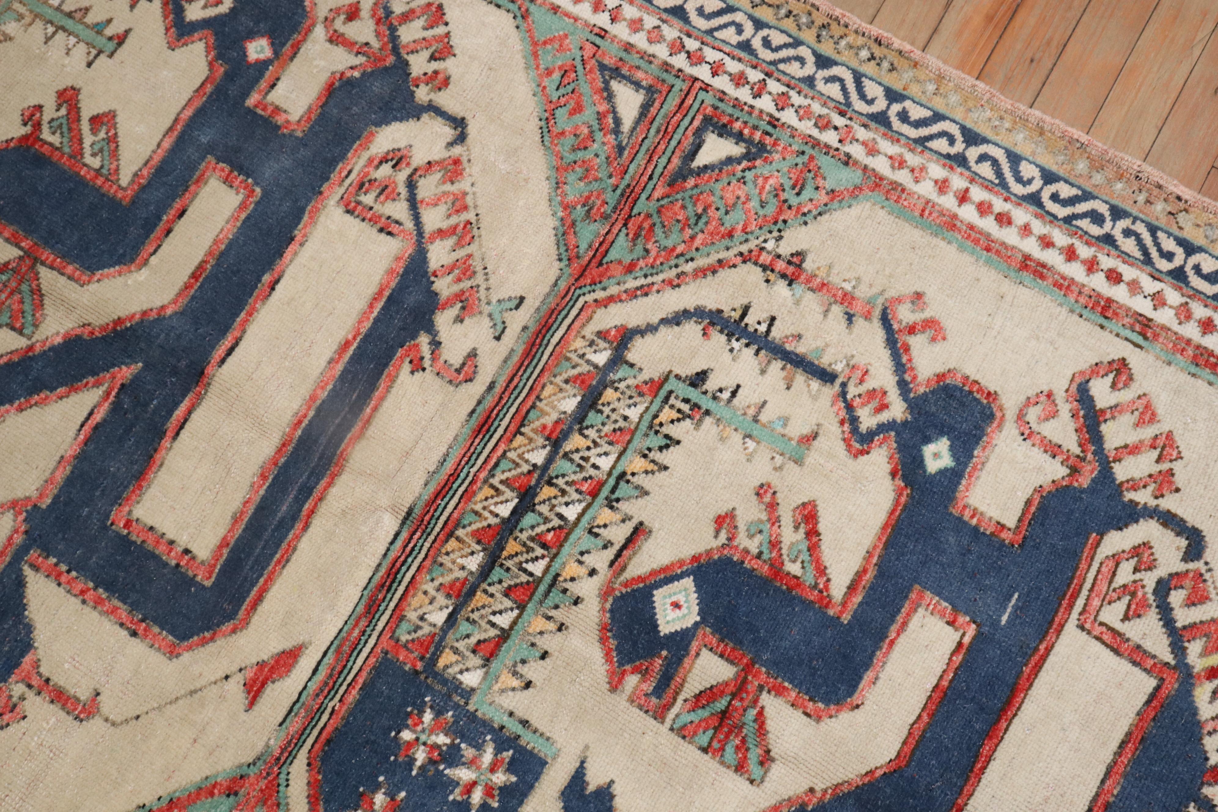 Arte popolare Zabihi Collection Tappeto turco del 20° secolo con serpente strisciante anatolico in vendita