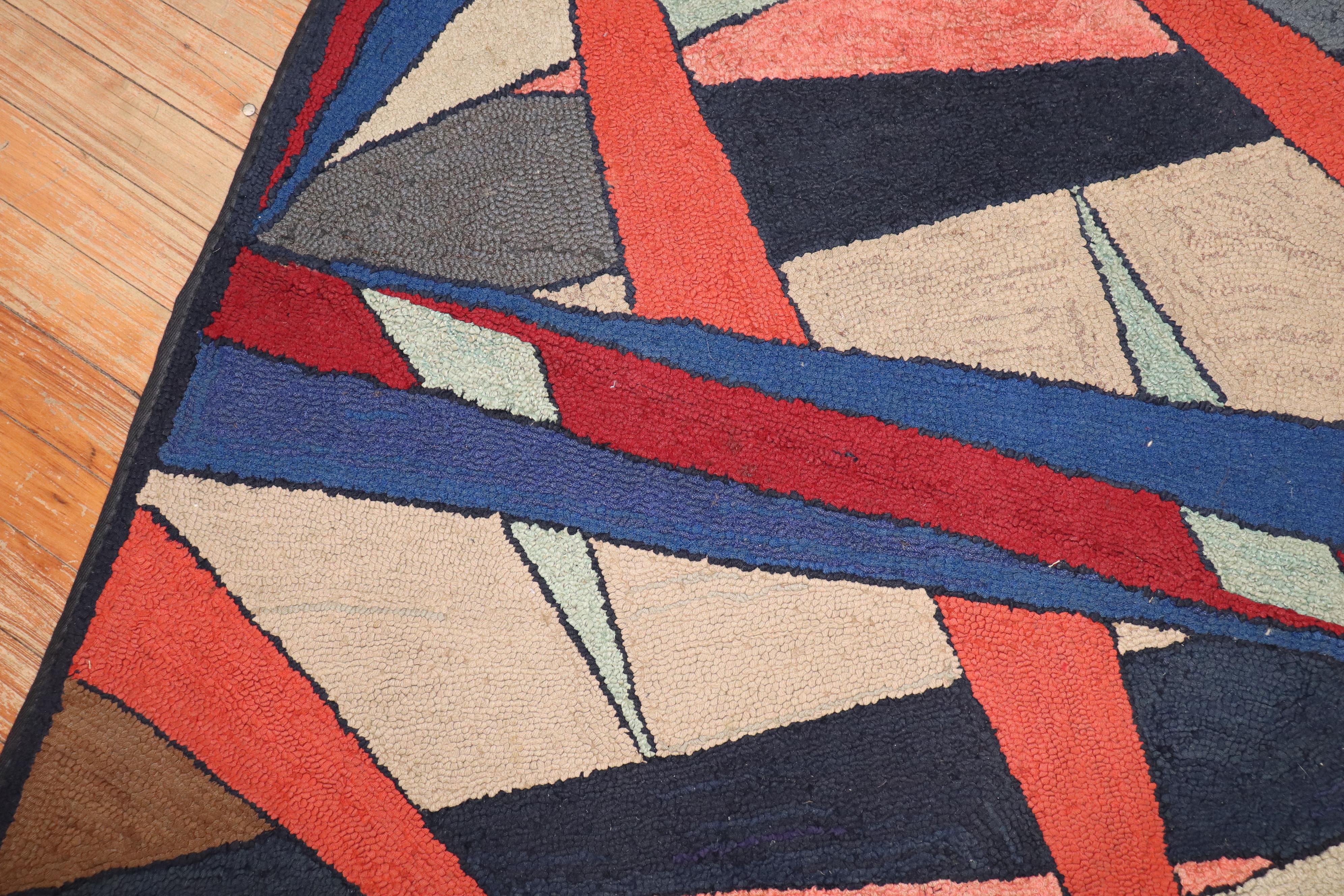 Zabihi Collection Abstrakter Amerikanischer Hakenvorleger Quadratischer Teppich (20. Jahrhundert) im Angebot