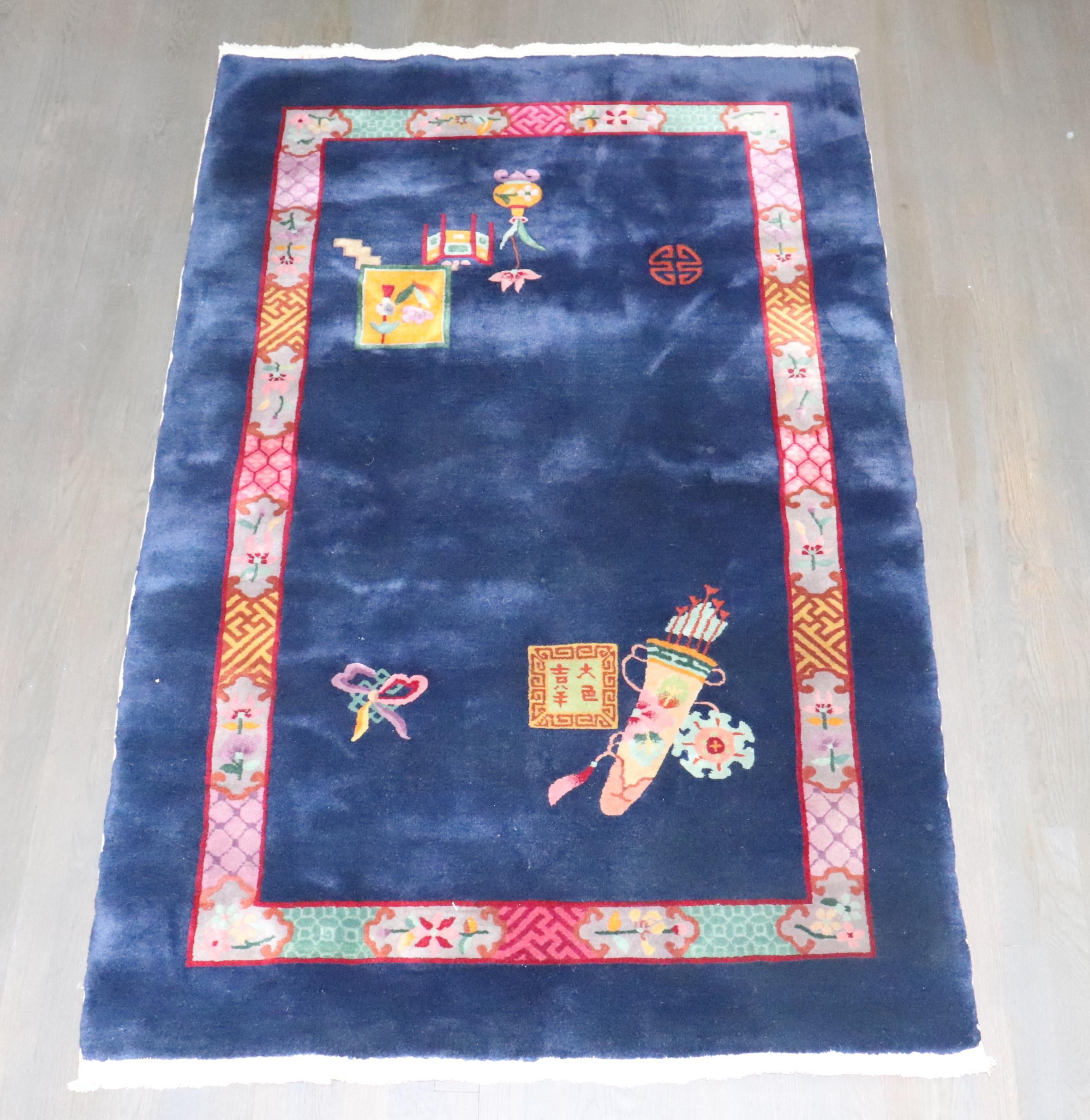 Tapis chinois Art déco Life of Prosperity des années 1930 à poils longs

Détails
rug no.	j4765
taille	3' 10