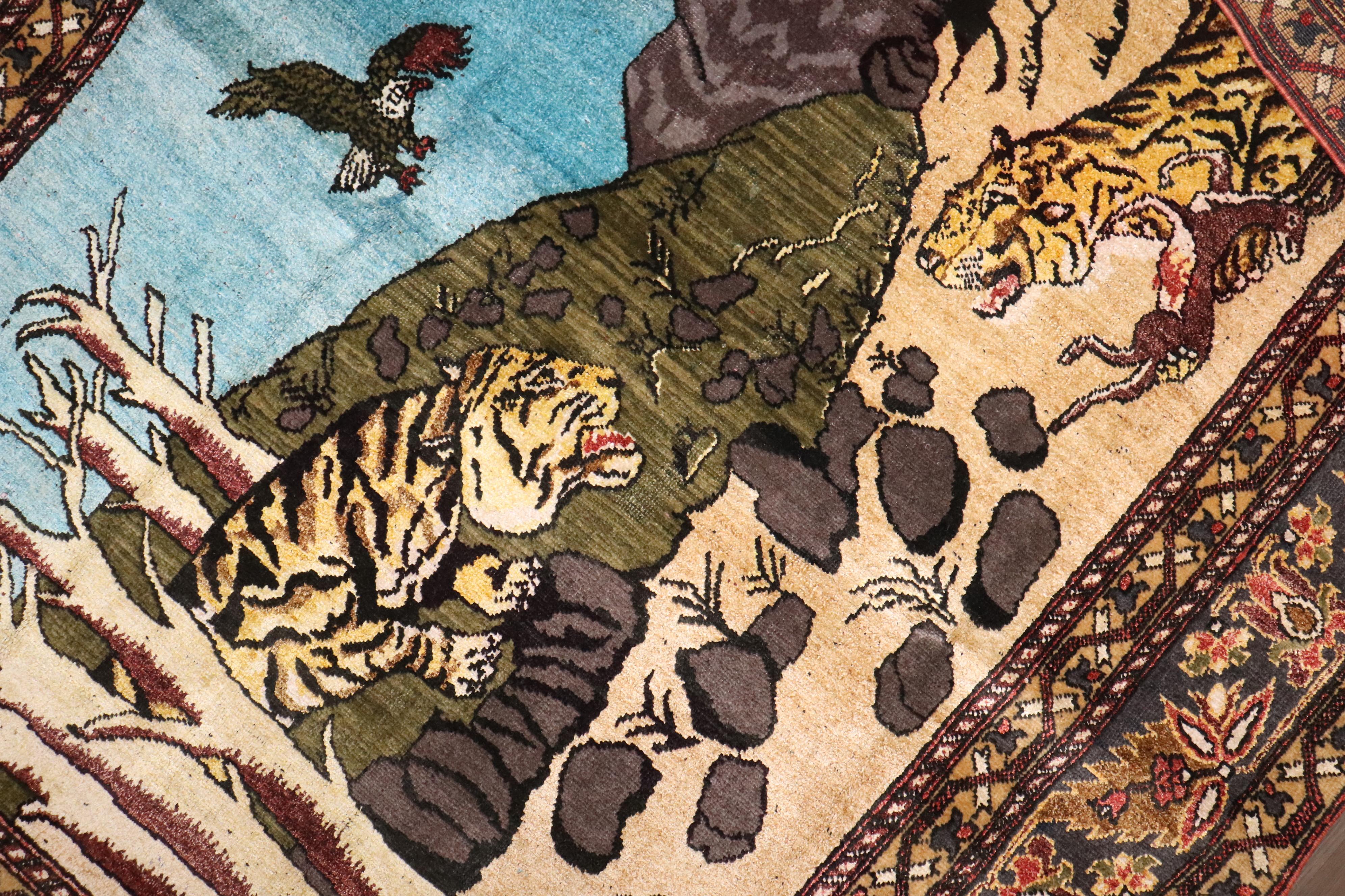 Arte popolare Tappeto in cotone e seta con immagini del ghepardo afgano della Collection'S in vendita