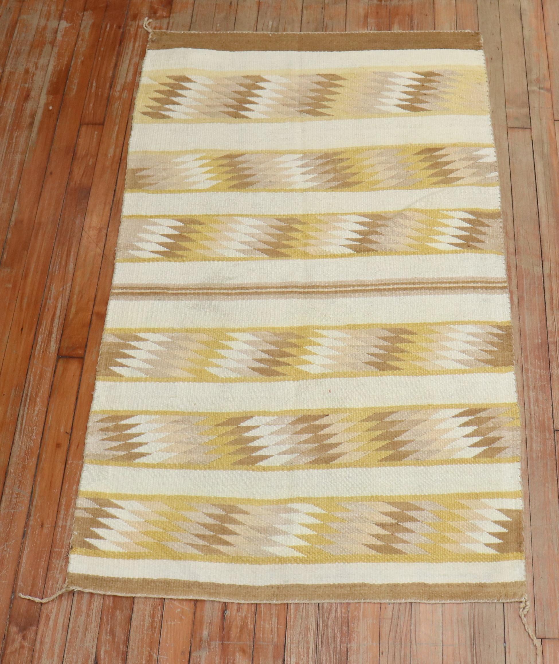 Colección Zabihi Alfombra Tribal Americana Navajo Amarillo Marfil nativo estadounidense en venta