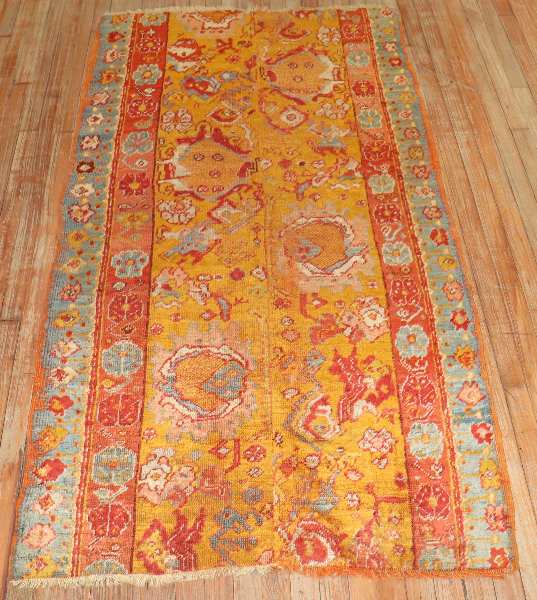 Angora Oushak Fragment-Teppich aus der Zabihi-Kollektion Angora (Hollywood Regency)
