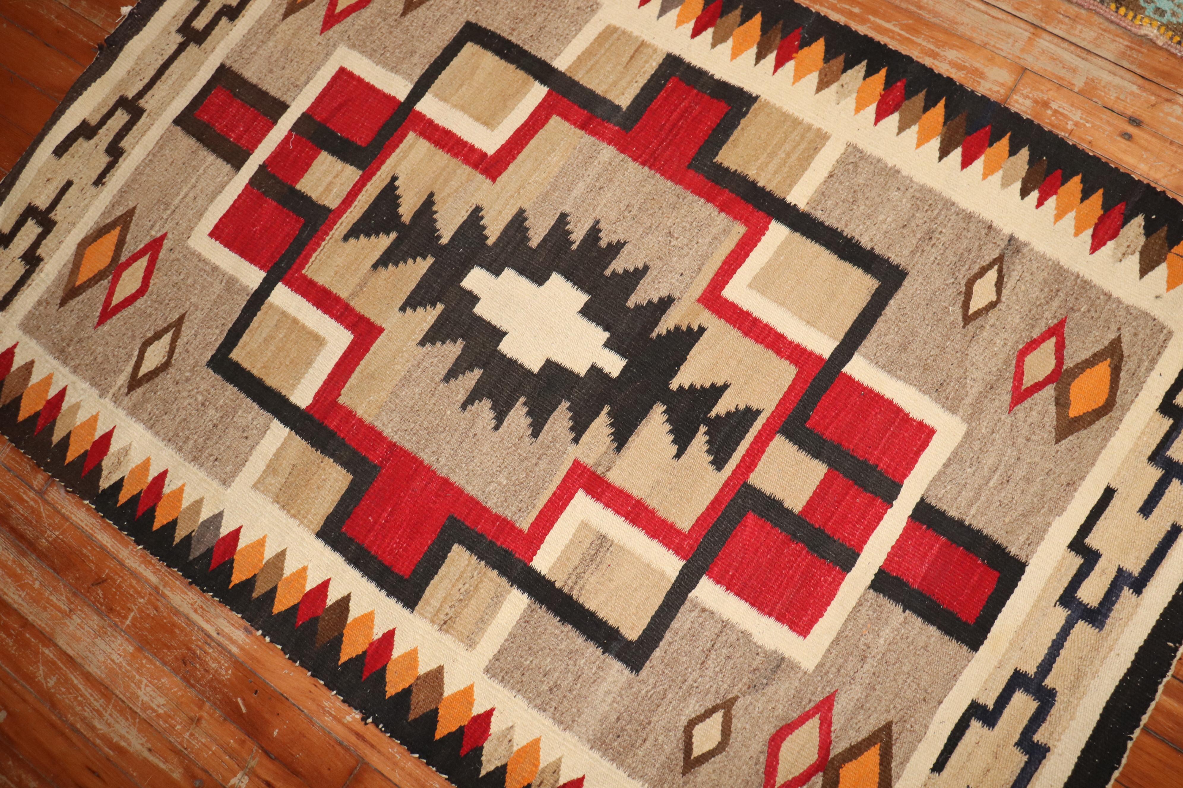 The Collective Antiquities American Navajo Tribal Rug (tapis tribal Navajo) en vente 1