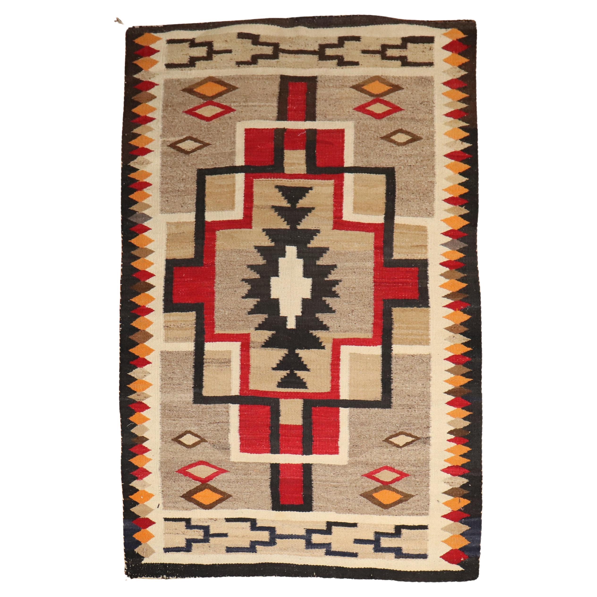 Antiker amerikanischer Navajo-Stammesteppich aus der Zabihi-Kollektion im Angebot