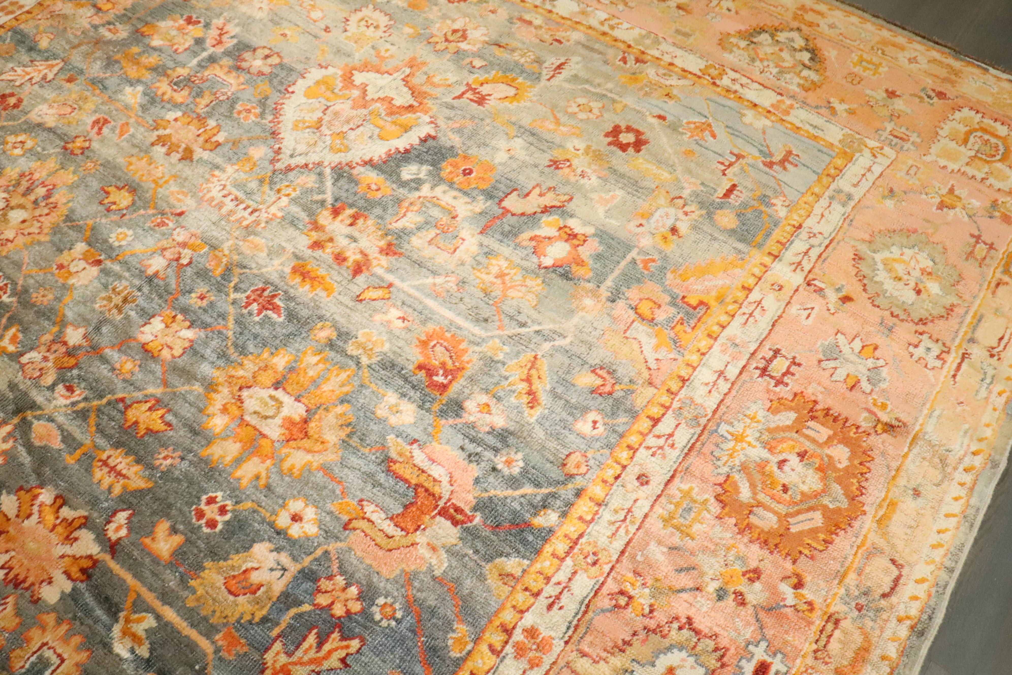 Outsider Art Tappeto Zabihi Collection'S antico in angora Oushak del XIX secolo in vendita