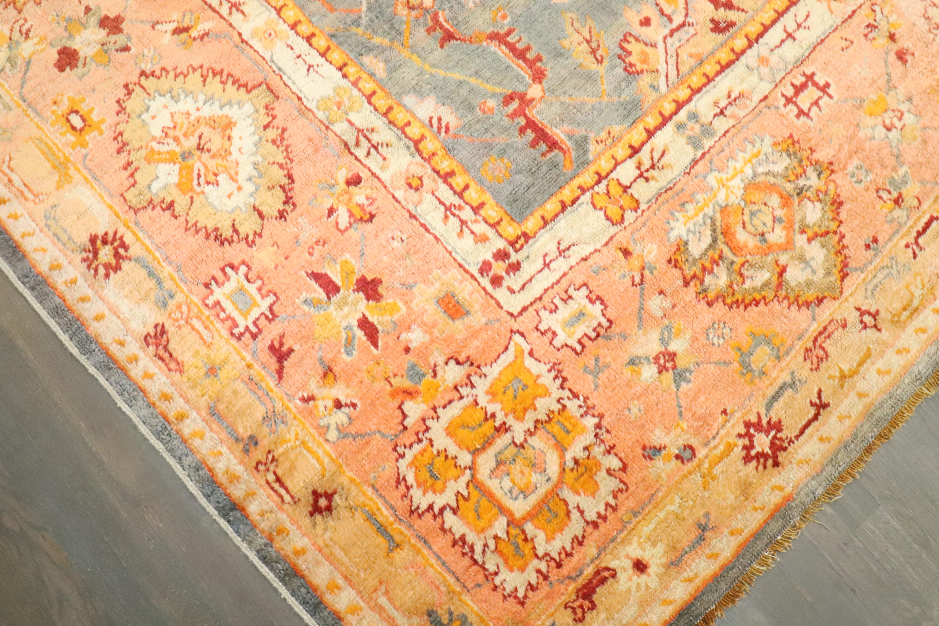 Lana Tappeto Zabihi Collection'S antico in angora Oushak del XIX secolo in vendita