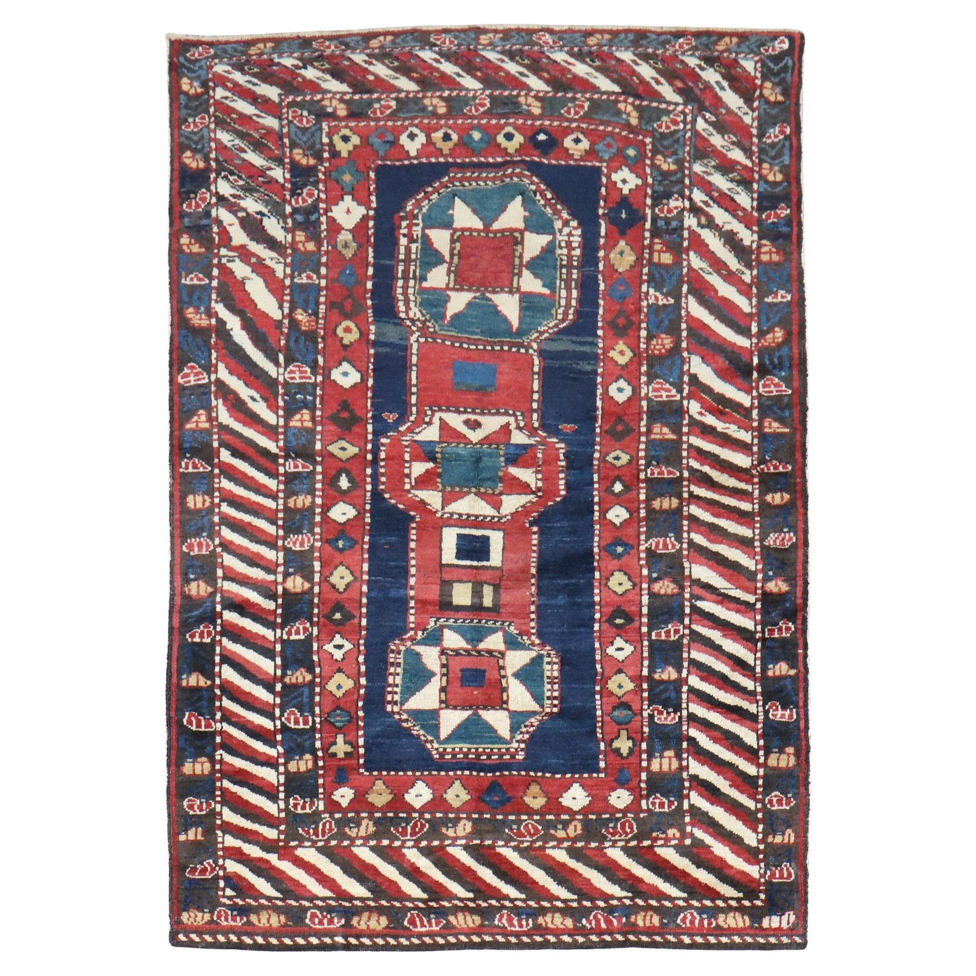 Colección Zabihi Alfombra antigua caucásica Baku Khila