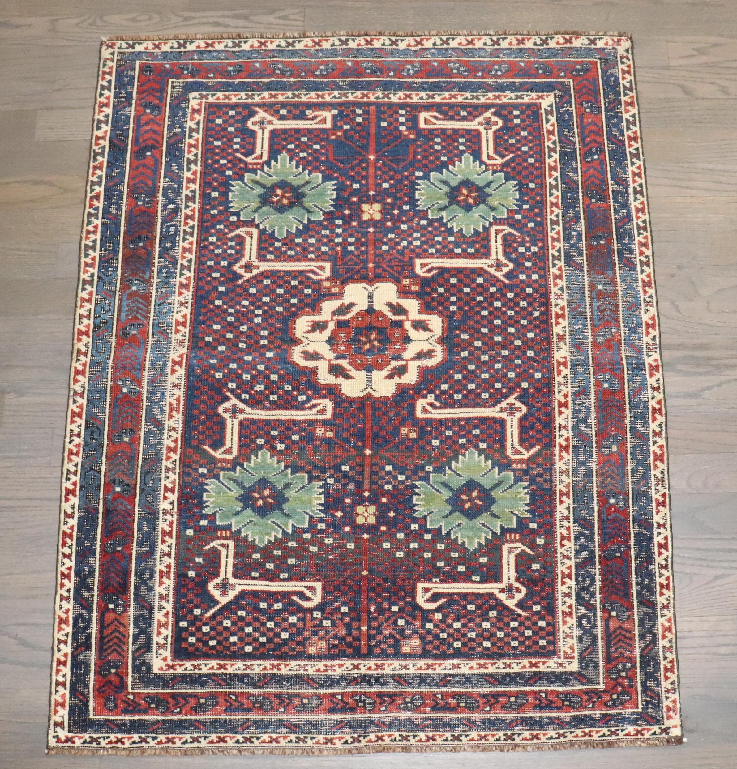 Agra Tappeto Zabihi Collection'S antico caucasico Baku in vendita