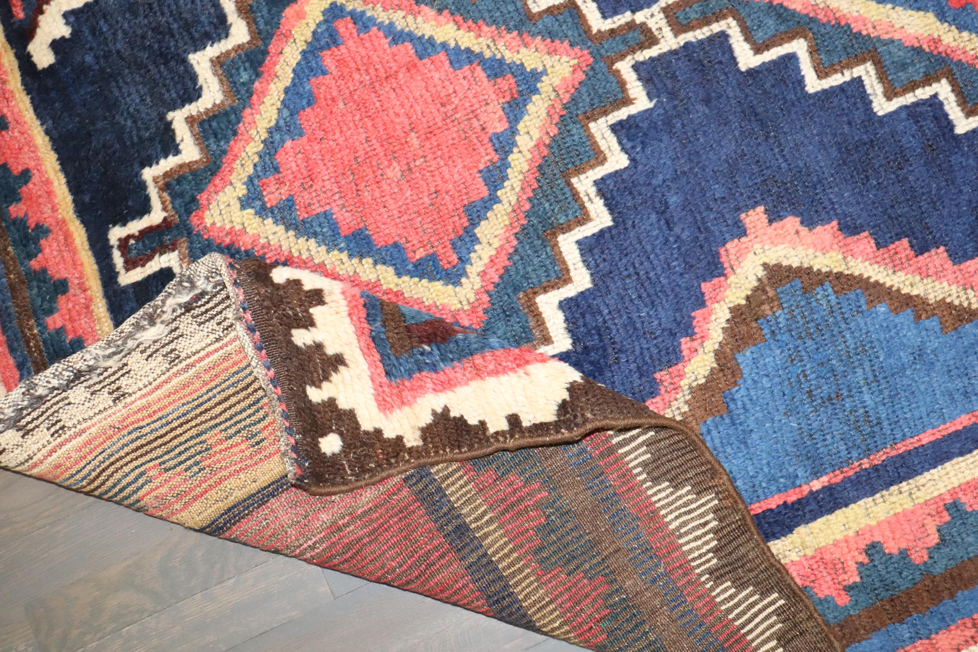 Antiker geometrischer persischer Gabbeh-Teppich der Zabihi-Kollektion im Angebot 2