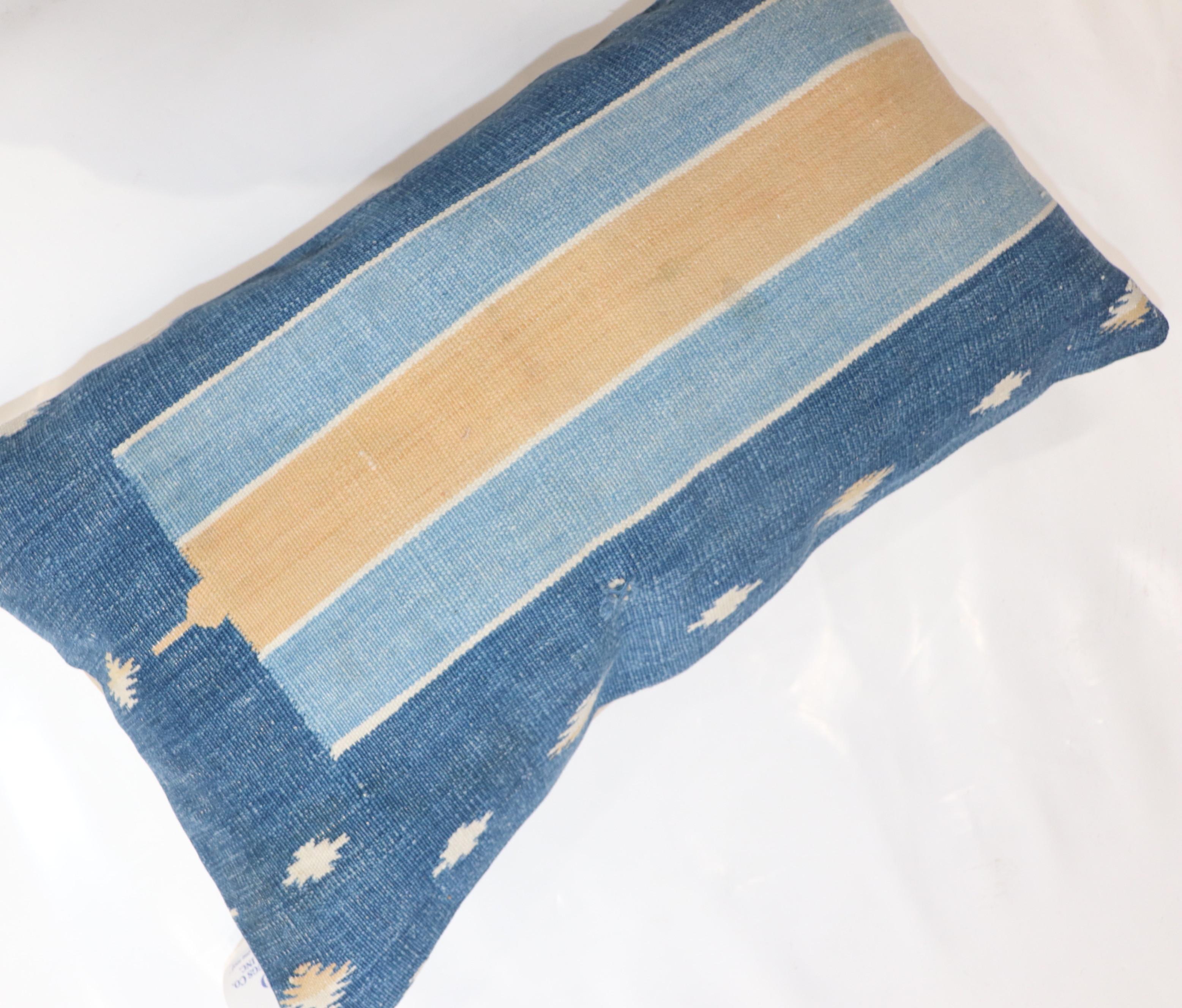 Kilim Coussin Dhurrie indien ancien de la collection Zabihi en vente