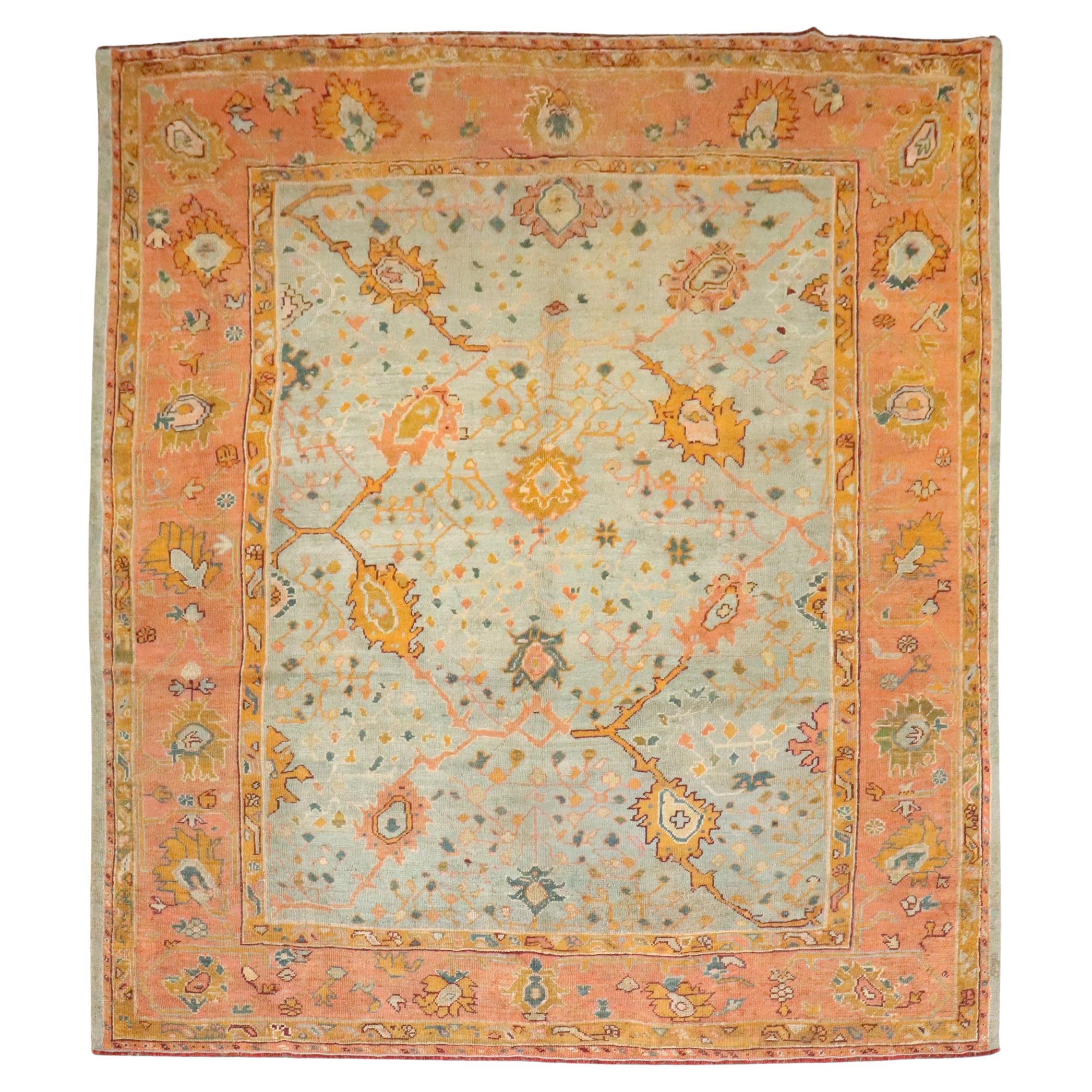 ein quadratischer türkischer Oushak-Teppich aus dem späten 19. Jahrhundert

Einzelheiten
Teppich nein.	10832
Größe	9' x 10' 3