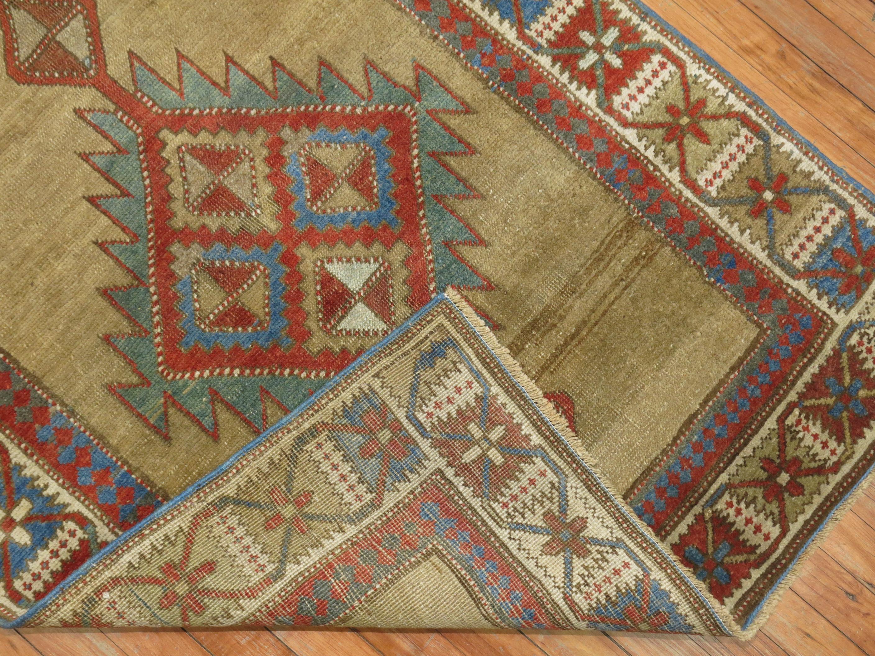 Sammlung Zabihi  Antiker persischer Bakshaish Läufer (Persisch) im Angebot