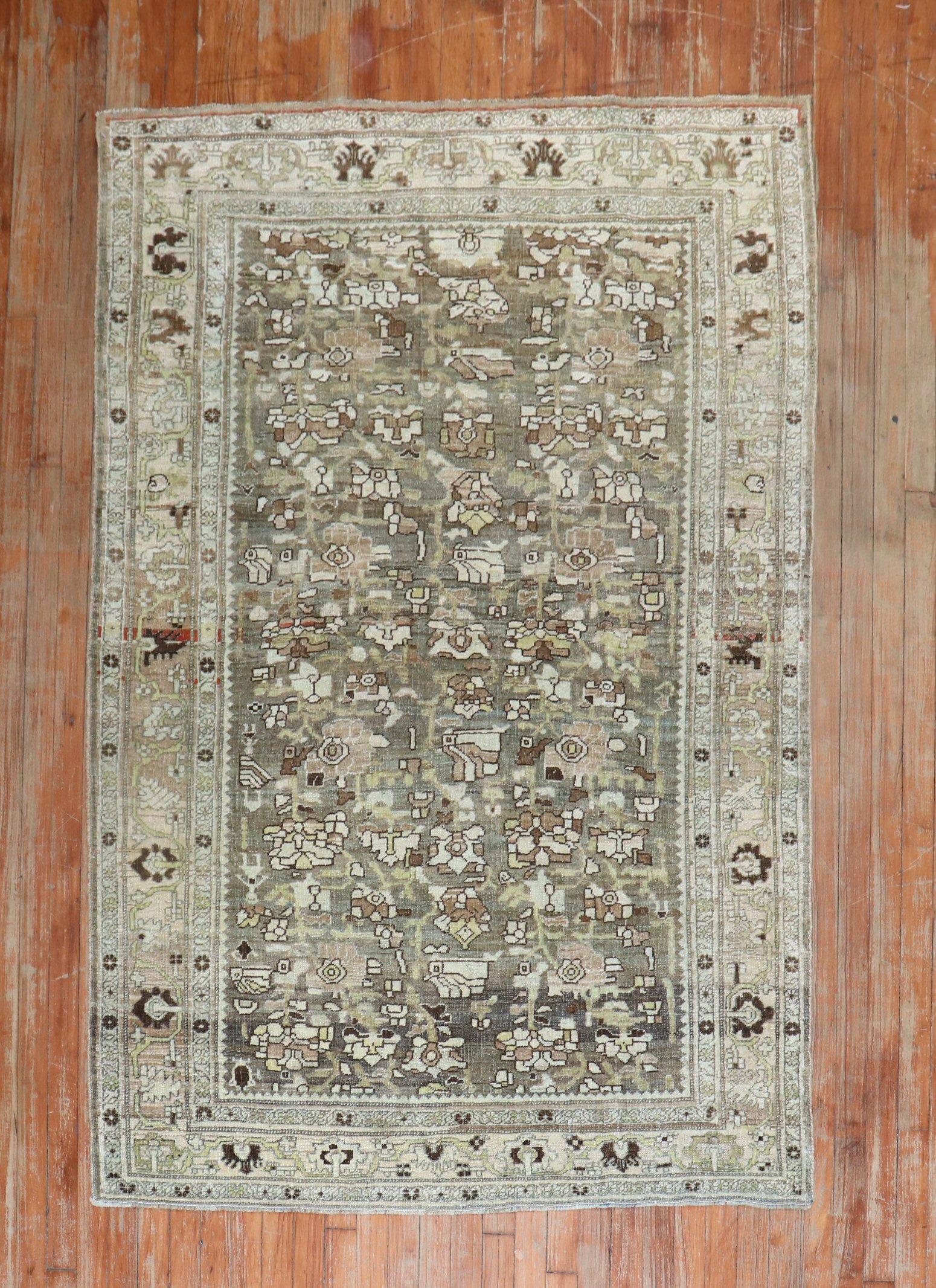 Tapis persan Bidjar du début du XXe siècle

Détails
rug no.	j2607
taille	4' 5