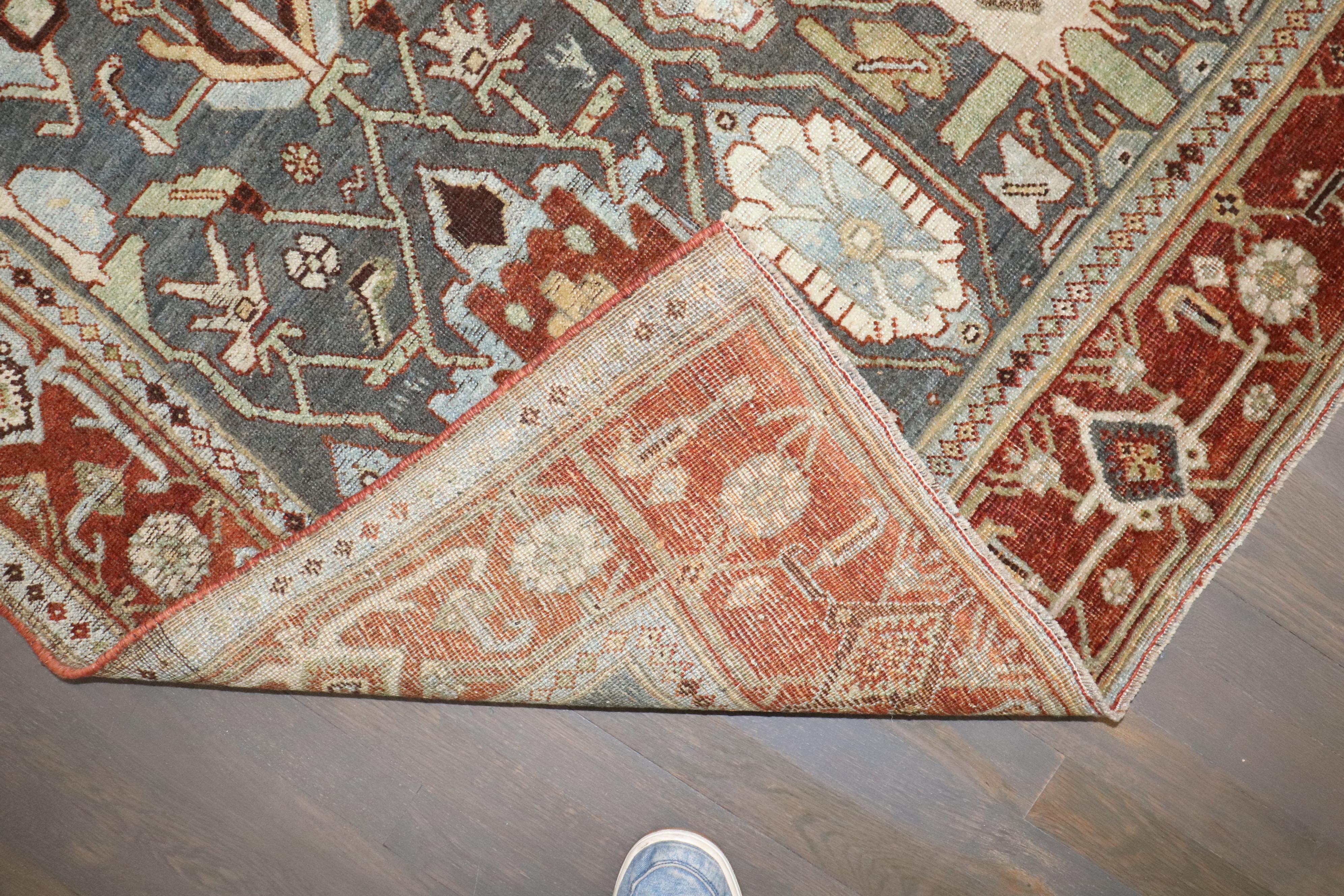 un tappeto persiano Bidjar della fine del XIX secolo

Dettagli
rug no.	j3725
dimensione	4' 5