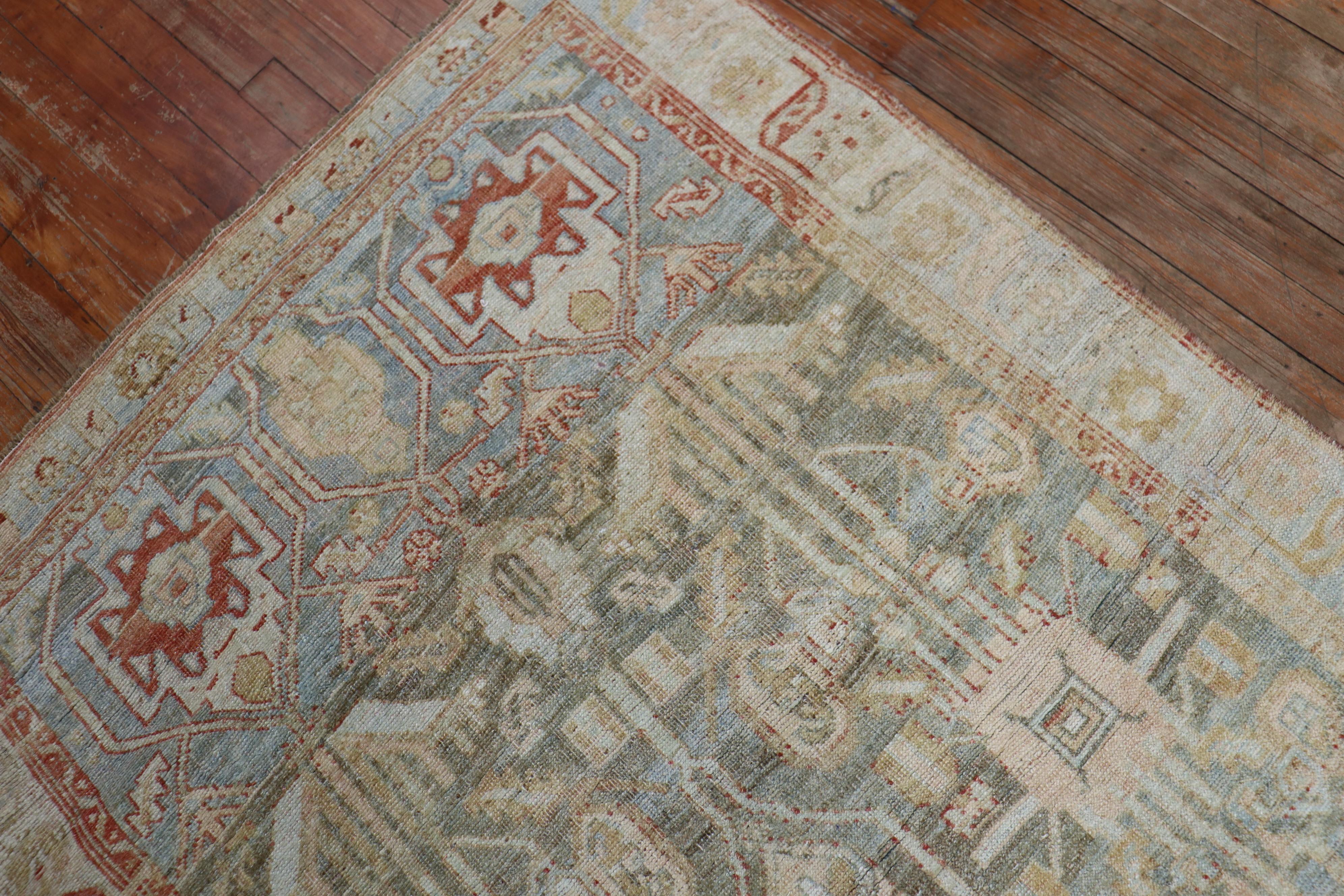 Classique américain Zabihi Collection Antique Persian Bidjar Carpet en vente