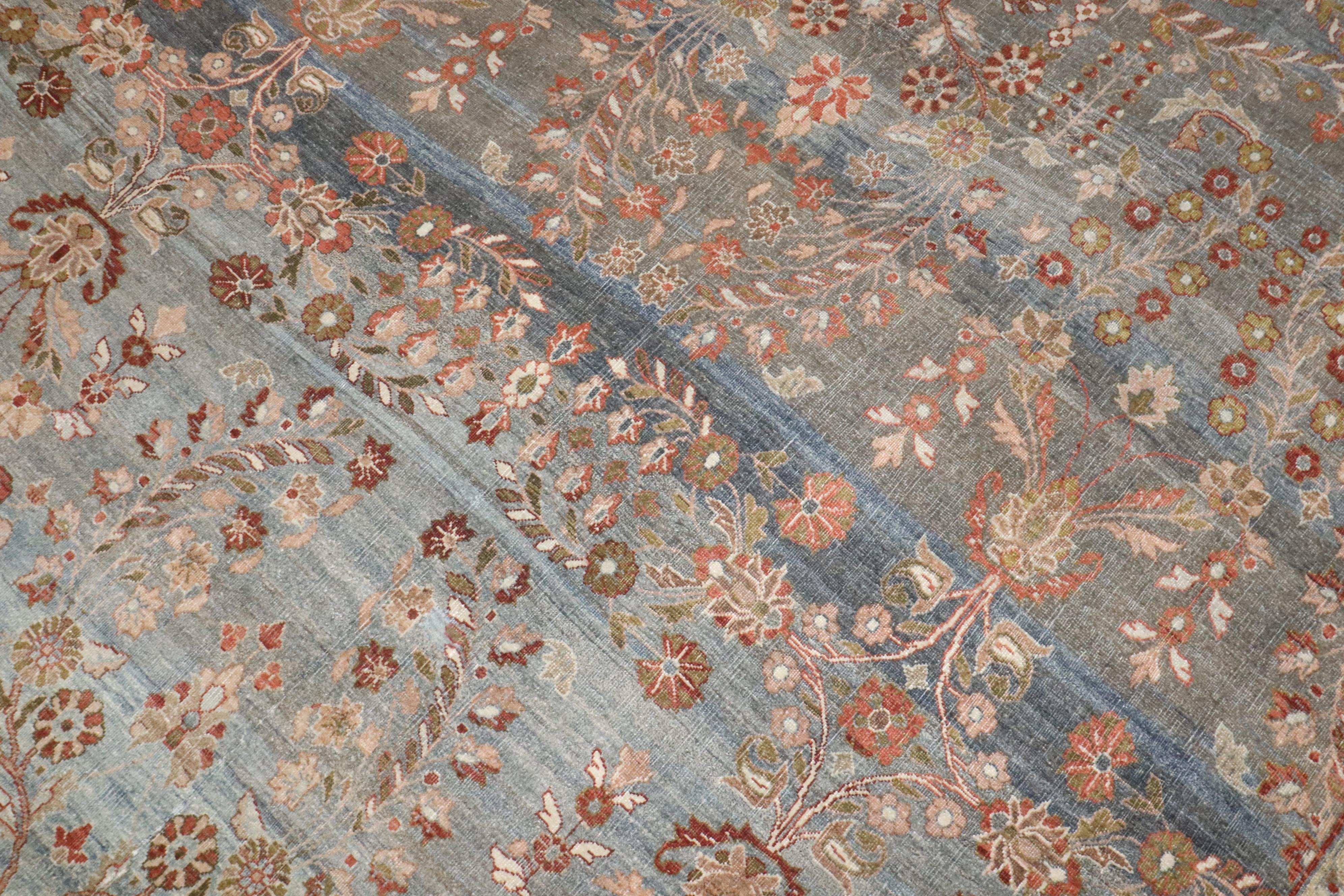 The Collective Antiquities Persian Bidjar Floral Room Rug (tapis de chambre) en vente 2