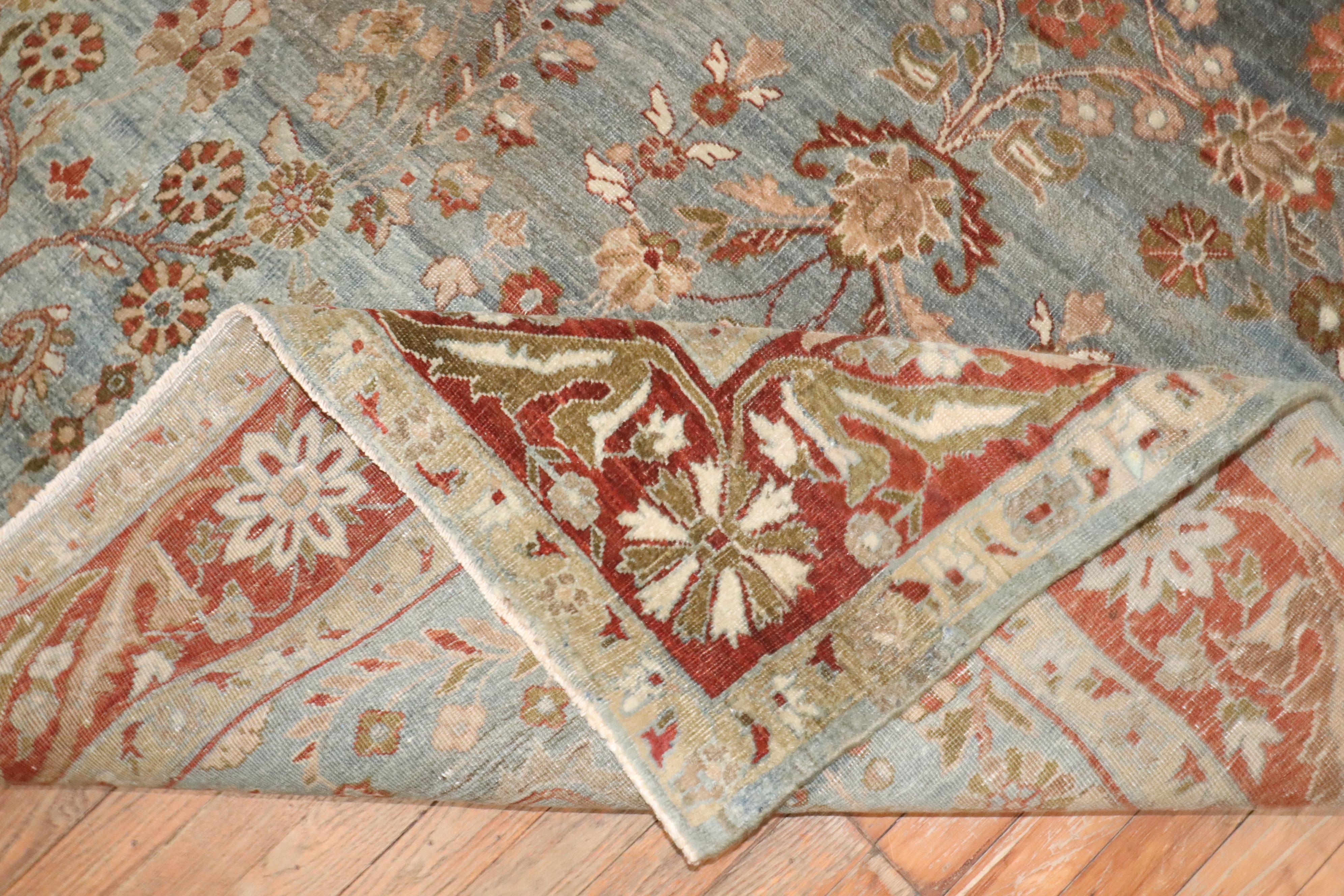 The Collective Antiquities Persian Bidjar Floral Room Rug (tapis de chambre) en vente 3
