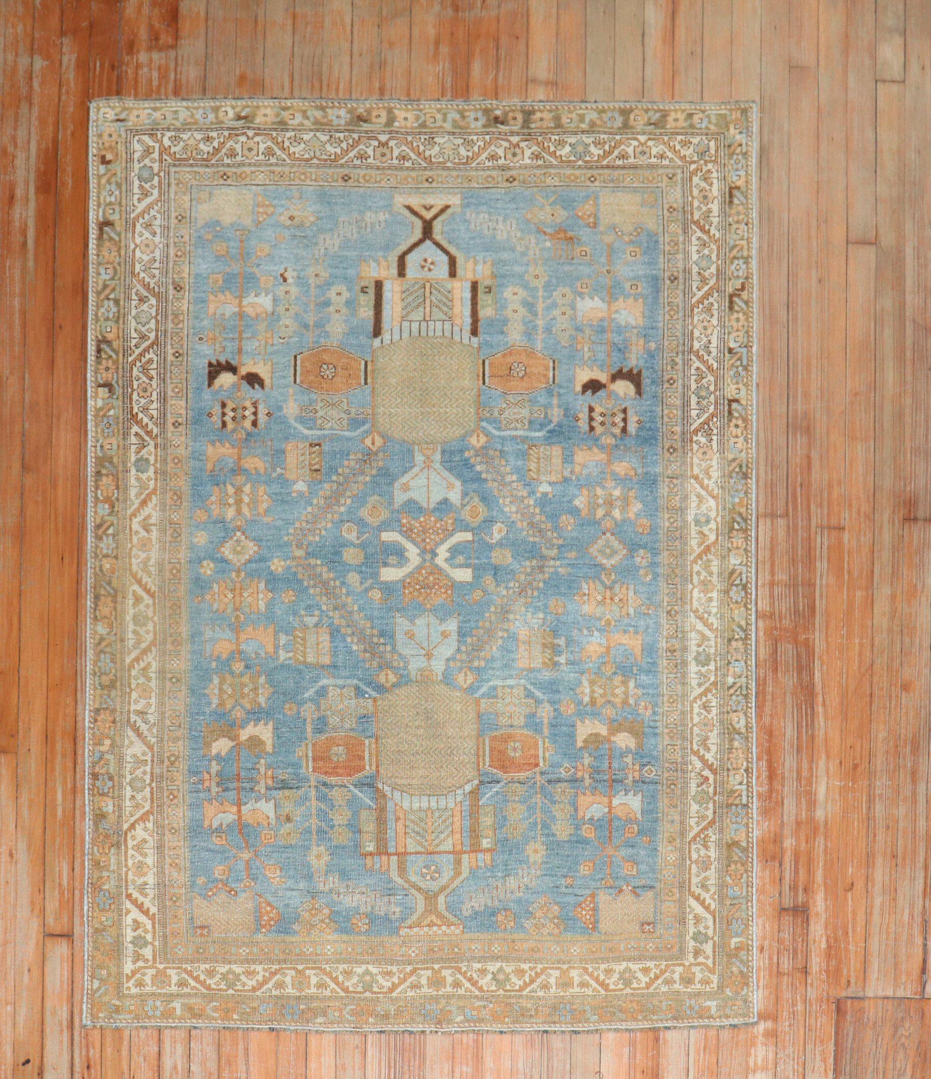Persian Tribal  small size Rug from the 2nd quarter of the 20th century

size	4'4'' x 5'8