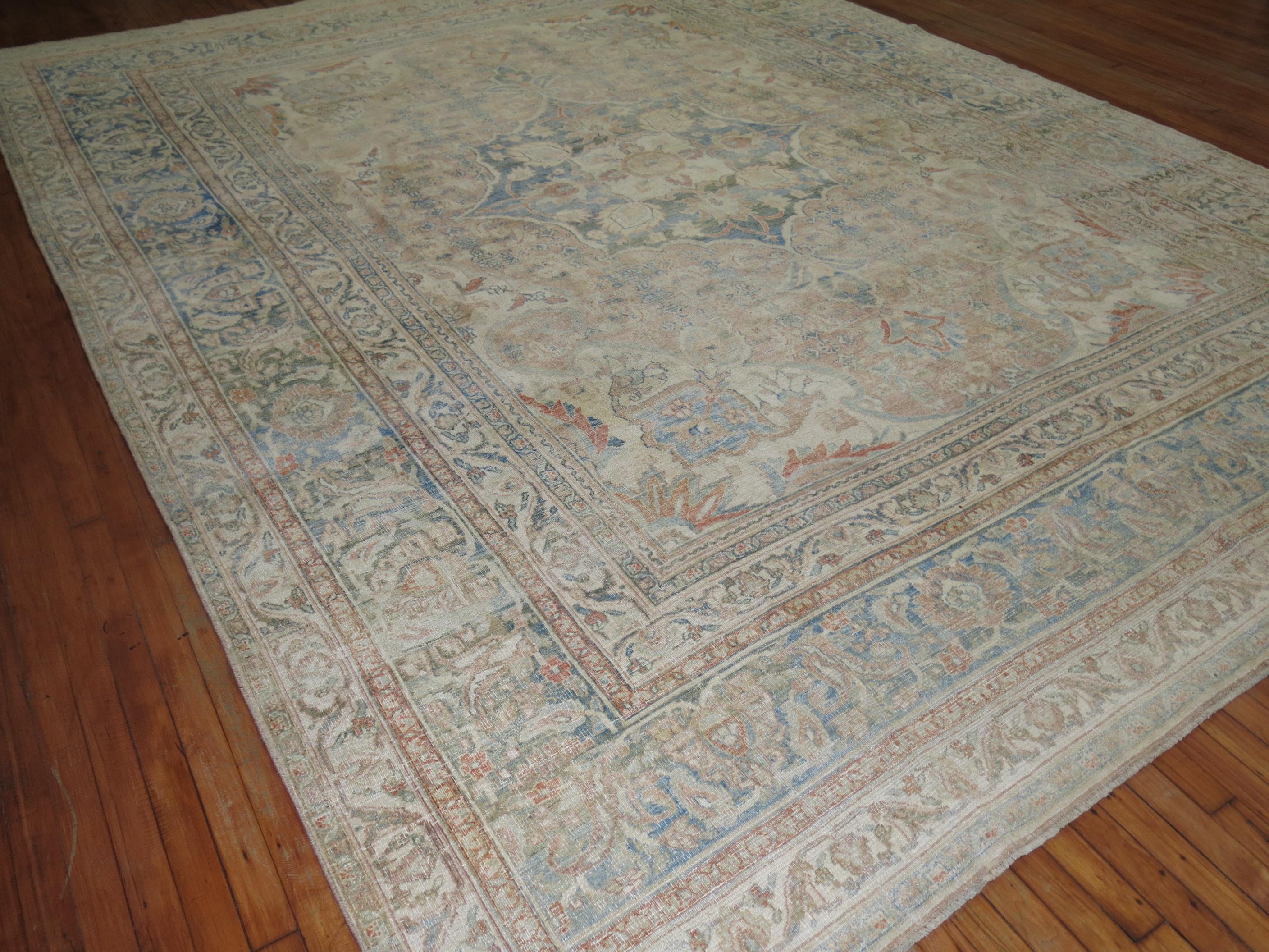 Zabihi Collection Antiker persischer Doroksh-Teppich (Handgeknüpft) im Angebot