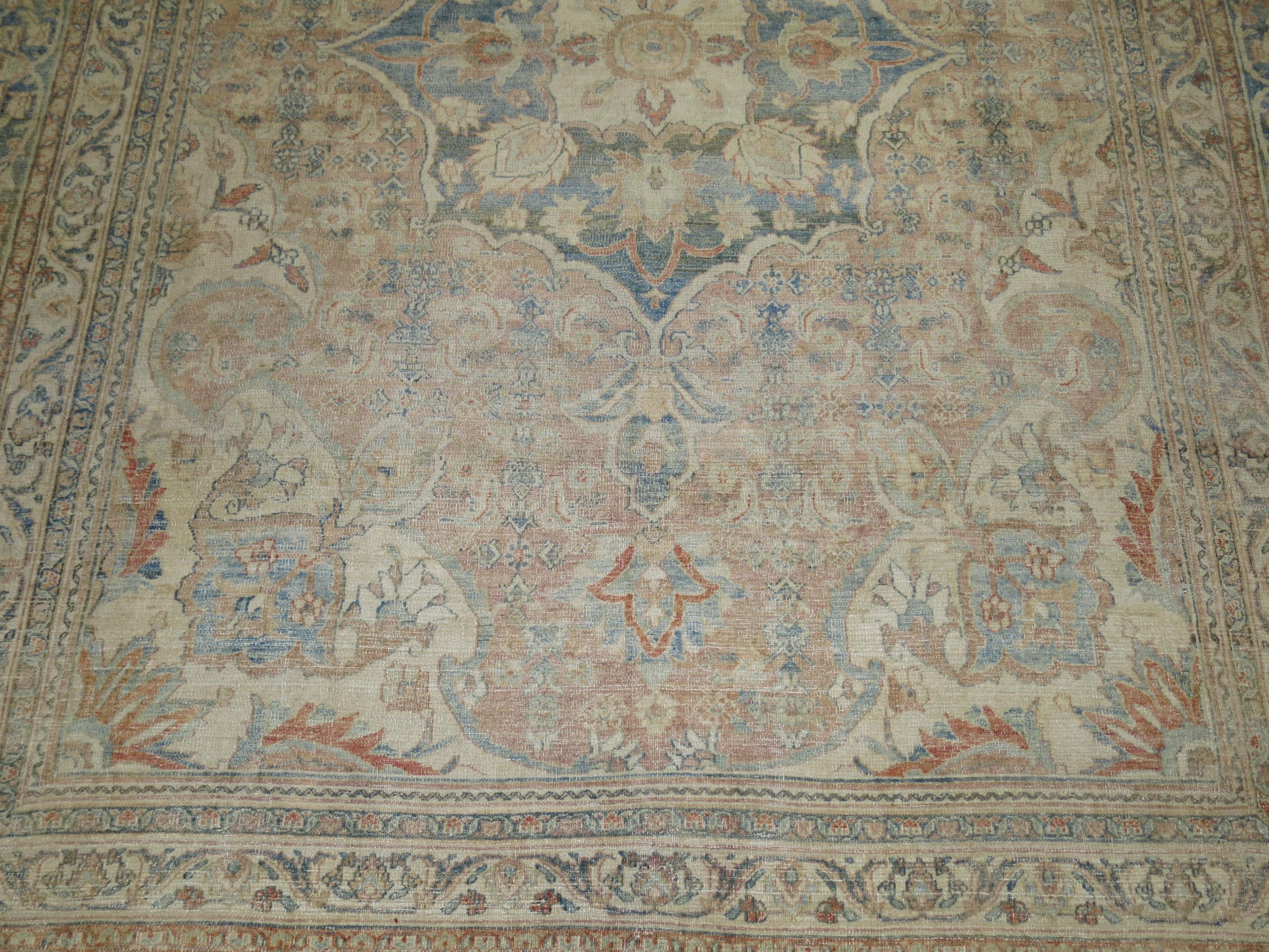 Zabihi Collection Antiker persischer Doroksh-Teppich im Angebot 1