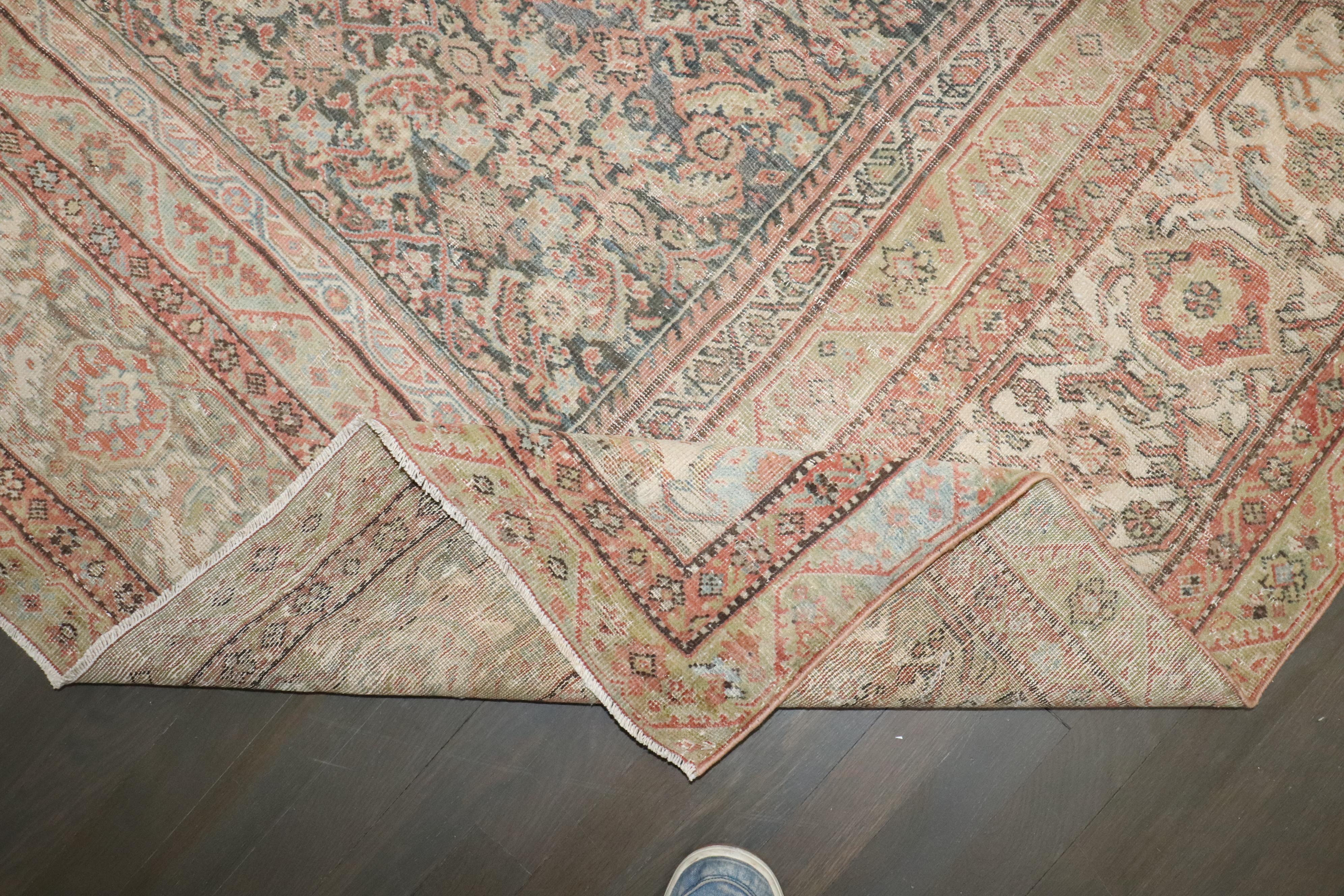 ein kleiner raum mittlerer größe persischer ferehan teppich aus dem frühen 20. jahrhundert. 

Einzelheiten
Teppich nein.	j4365
Größe	7' 1