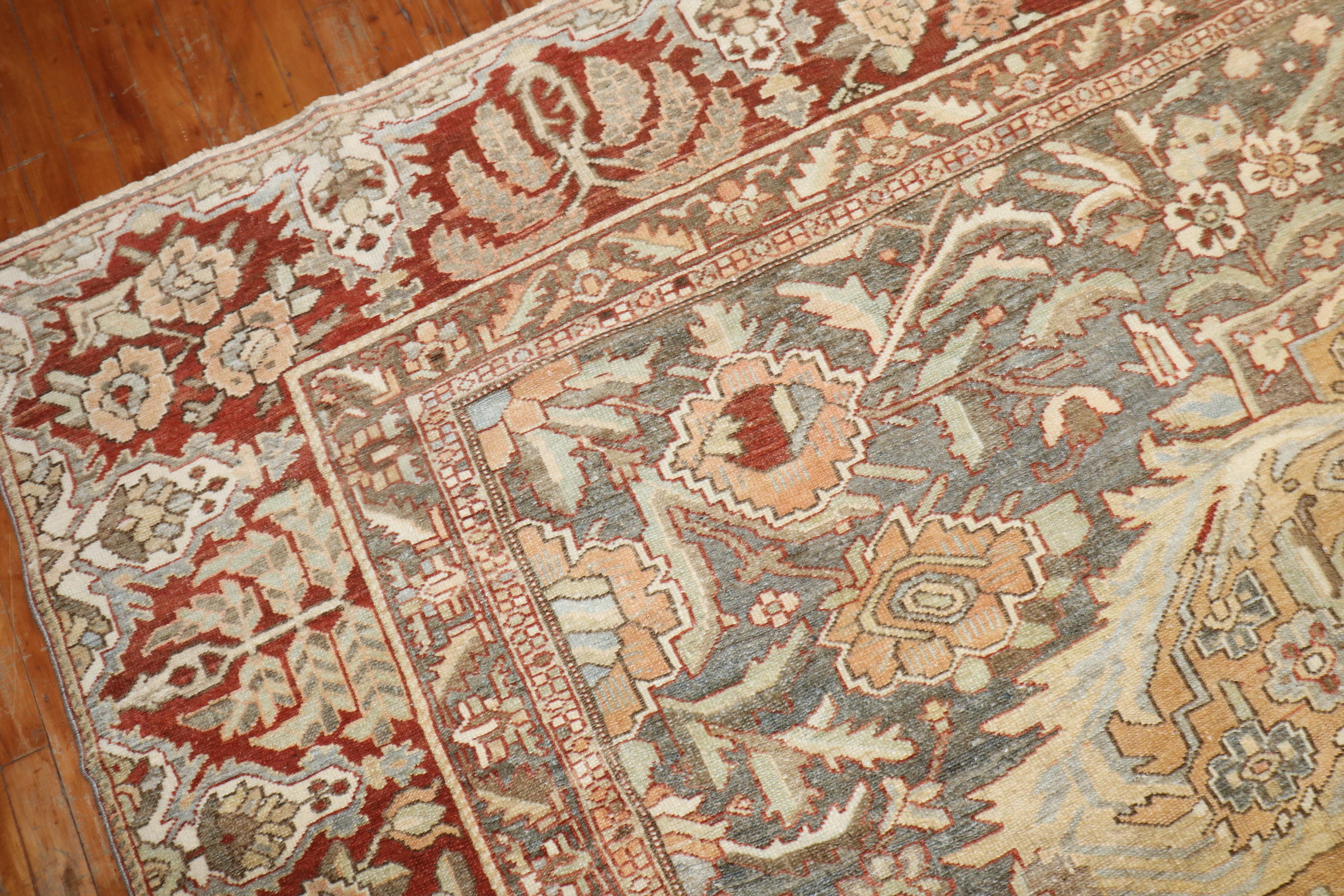 Zabihi Collection Antiker Persischer Grauer Bakhtiari Teppich im Angebot 6