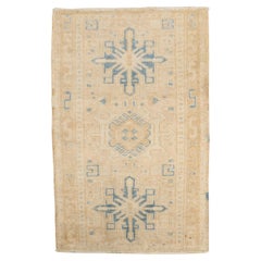 Mini tapis persan ancien Heriz de la collection Zabihi