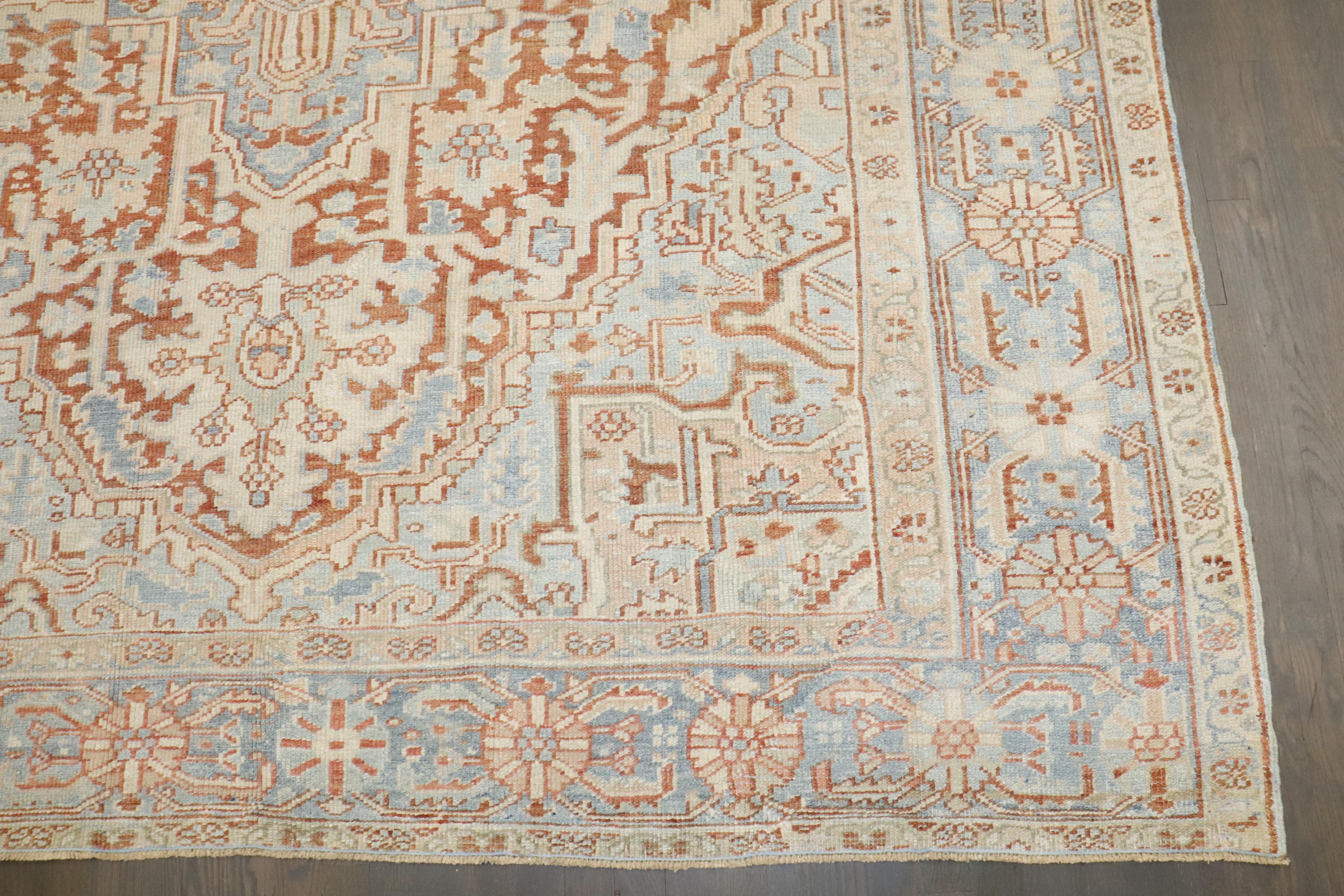 Zabihi Collection Antique Persian Heriz Rug In Good Condition For Sale In New York, NY