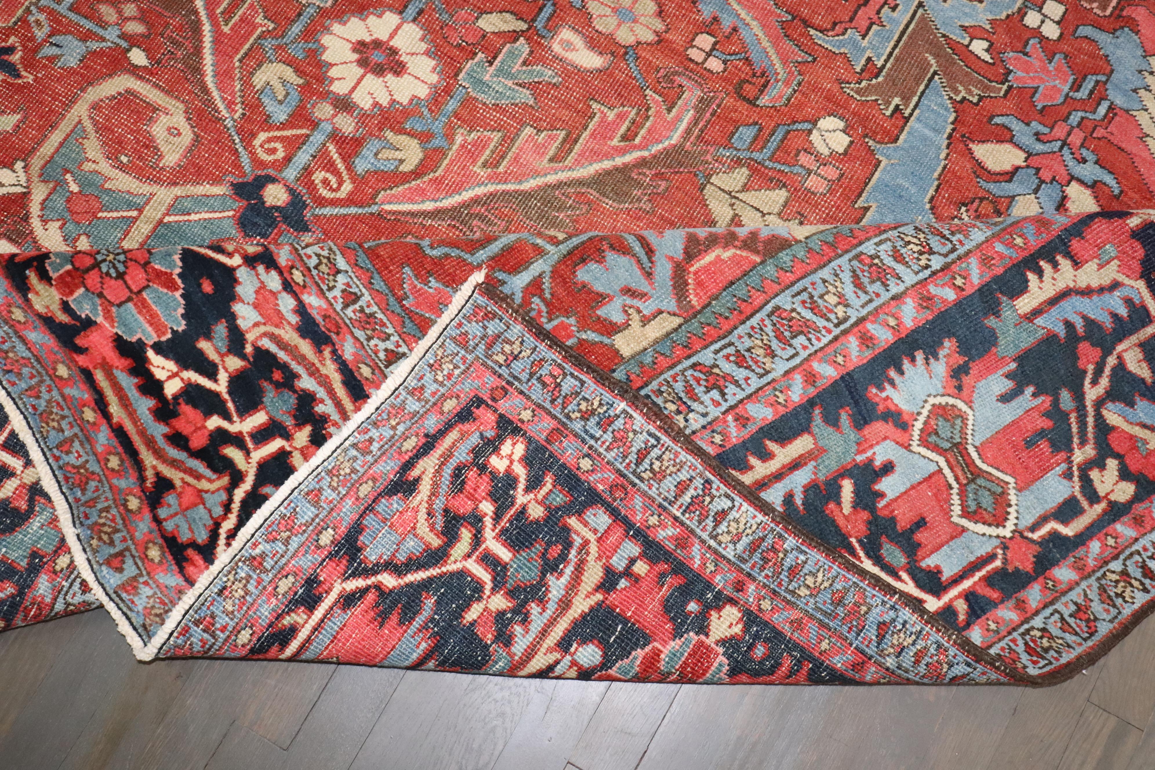 Colección Zabihi Alfombra Persa Heriz Antigua en venta 2