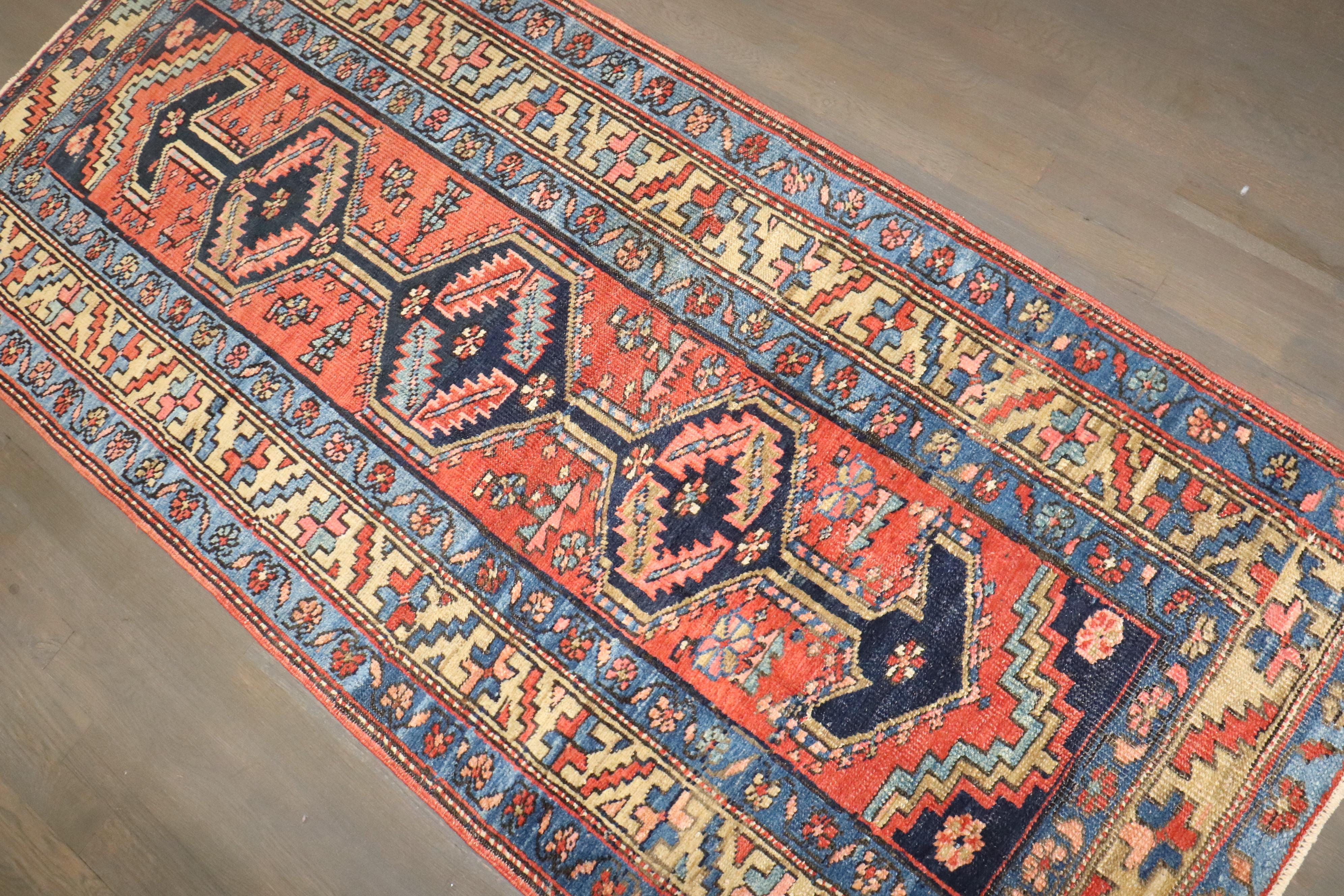 1920s geometric Antique Small Persian Heriz Runner

Details
rug no.	j4530
size	2'11
