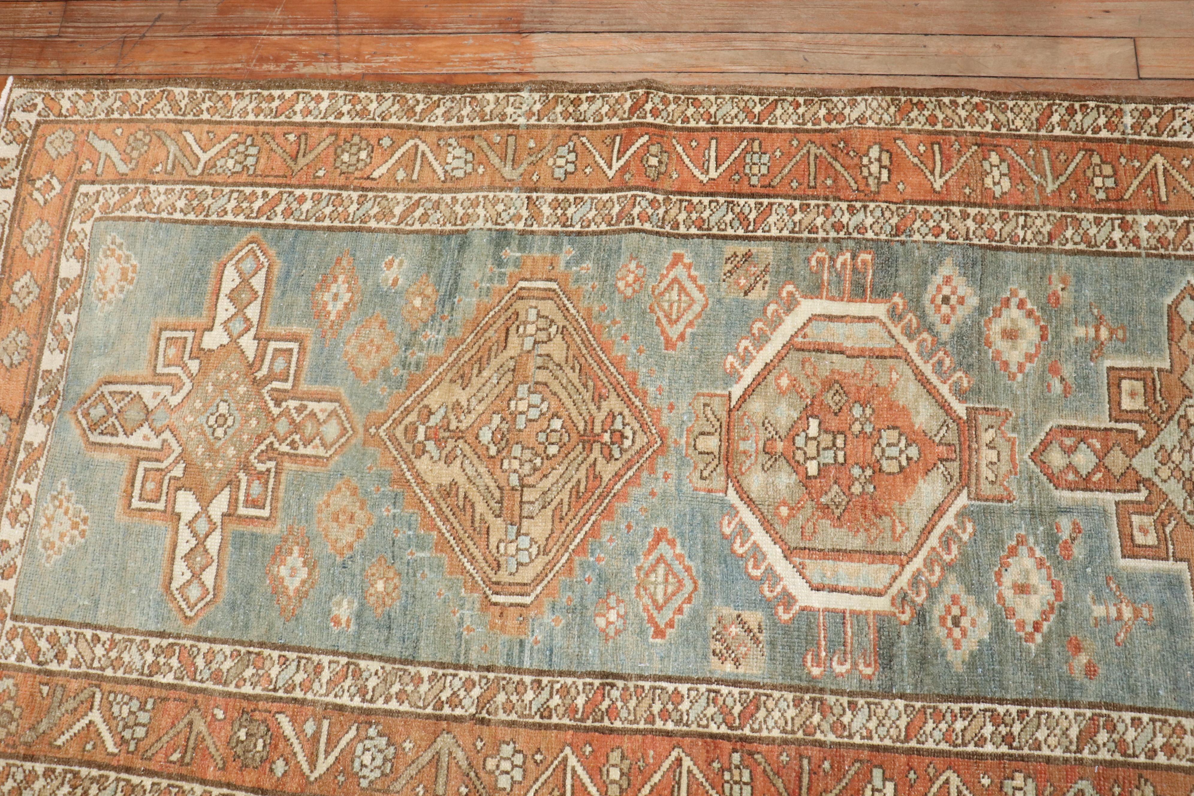 Lana Runner antico persiano Heriz della collezione Zabihi in vendita